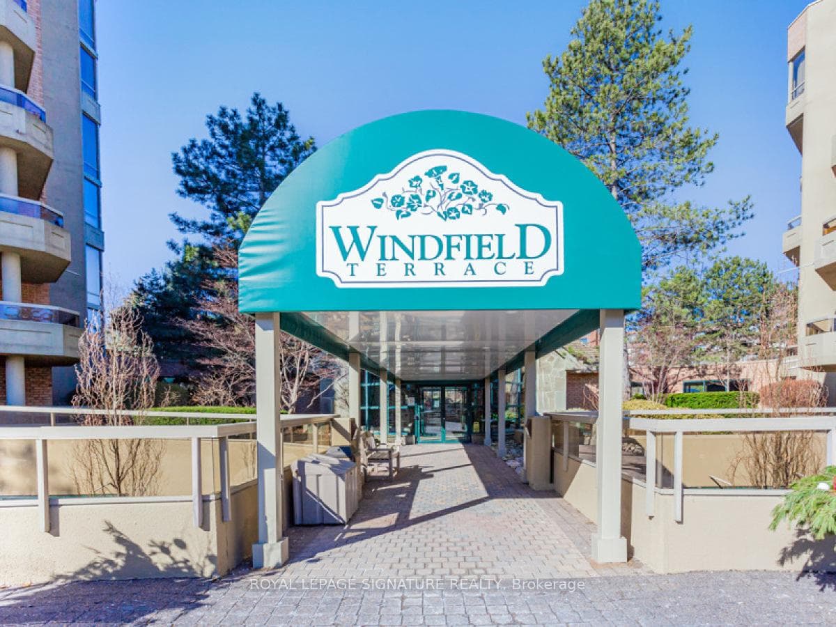 1210 Don Mills Road Unit 402 photo 3