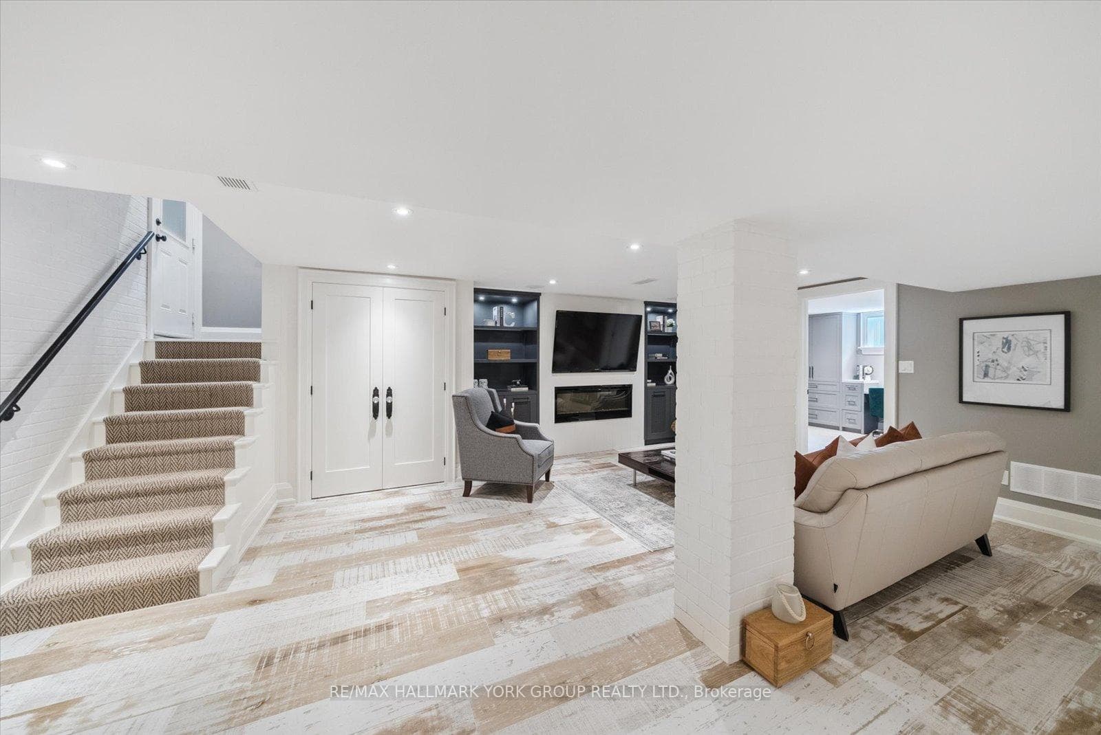 380 Rouge Hills Drive photo 27