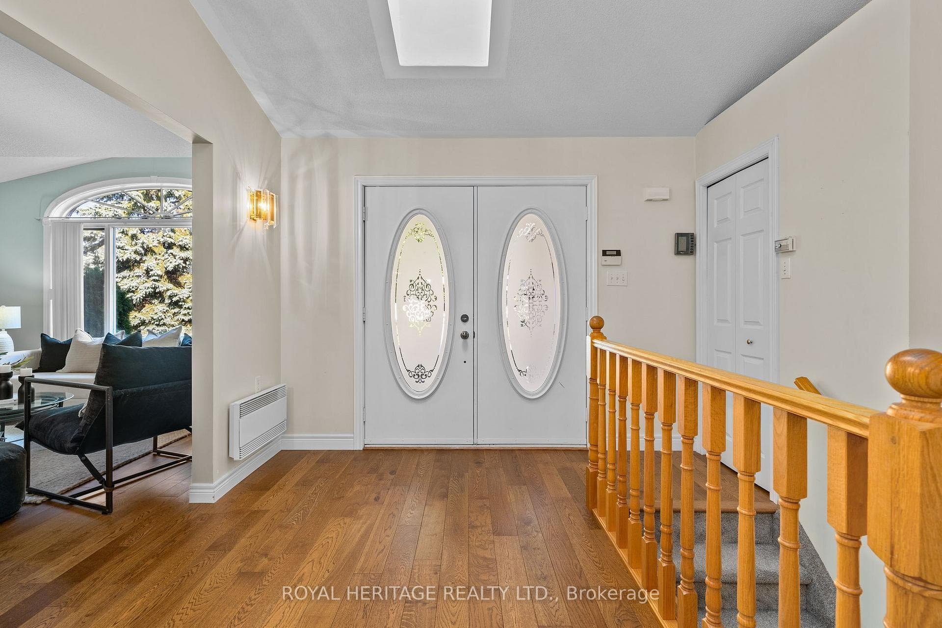 14 Hillview Drive photo 2