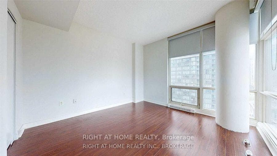 35 Mariner Terrace Unit 2003 photo 7