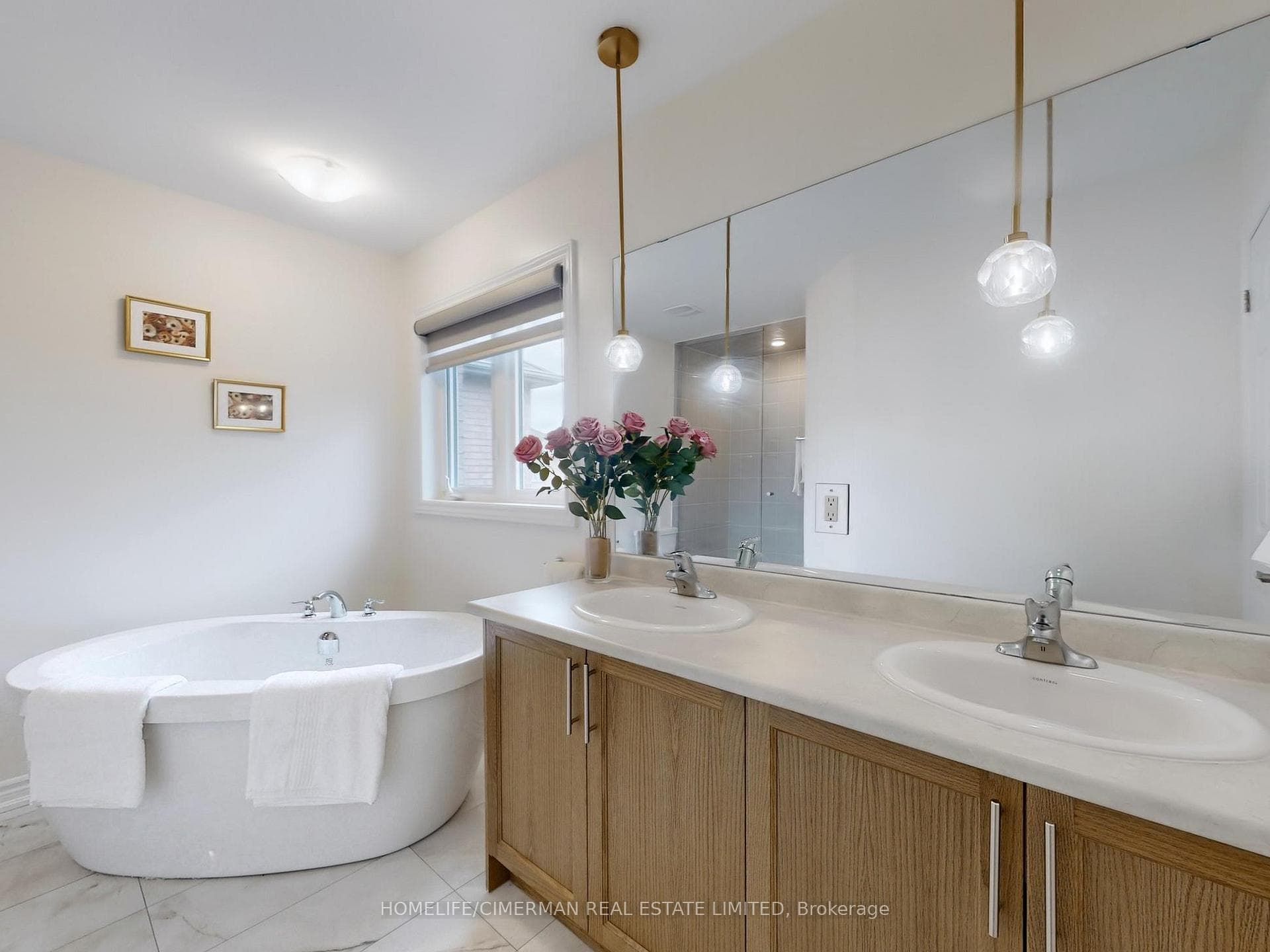 16 Morningstar Avenue photo 8