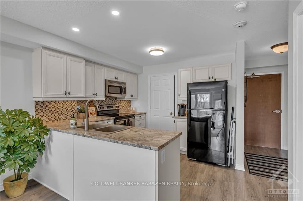 398 VAN BUREN Street Unit 109 photo 4