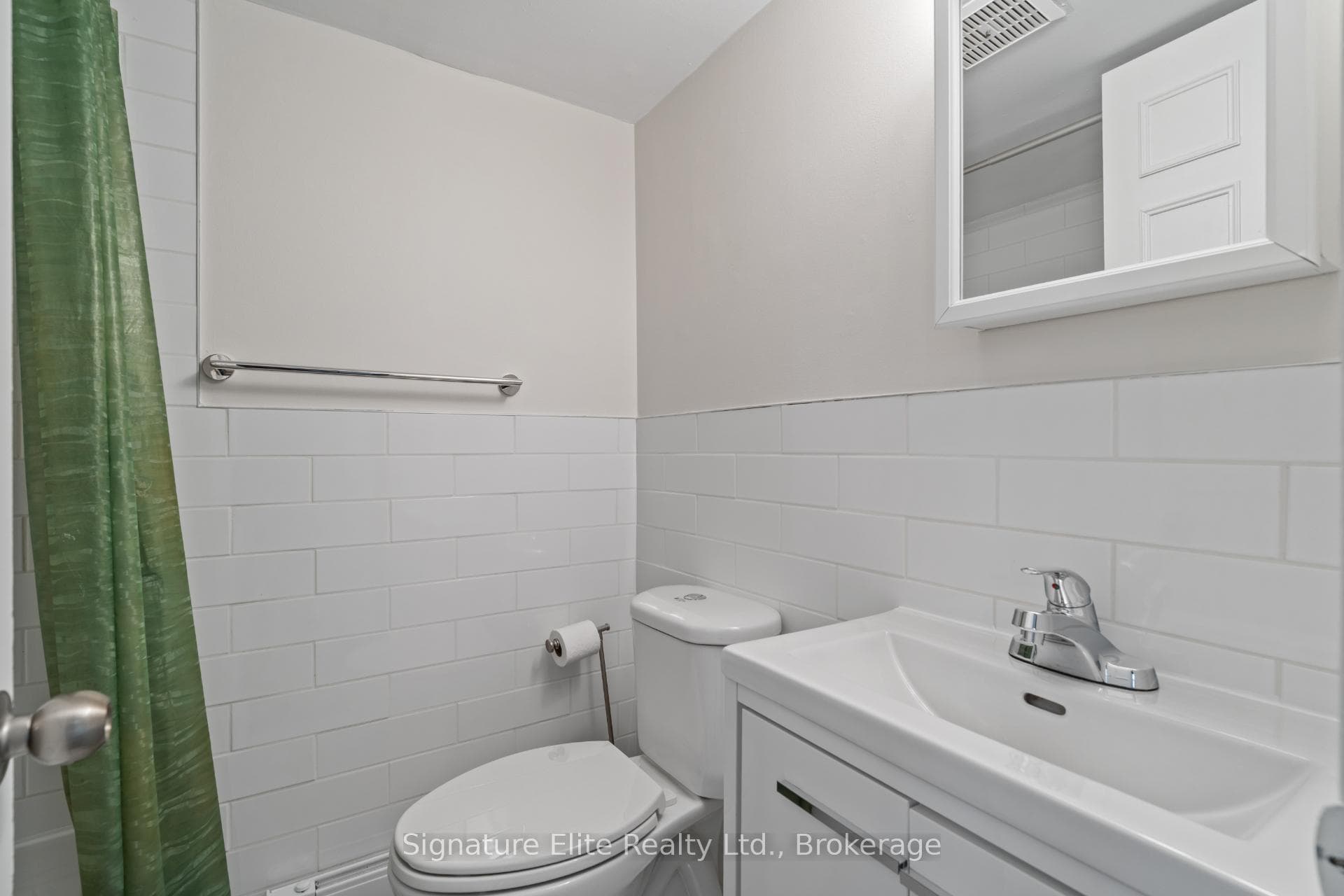 1383 Bathurst Street Unit 104 photo 20