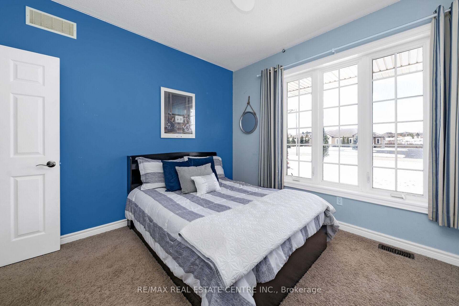 55 Stewart Drive photo 26