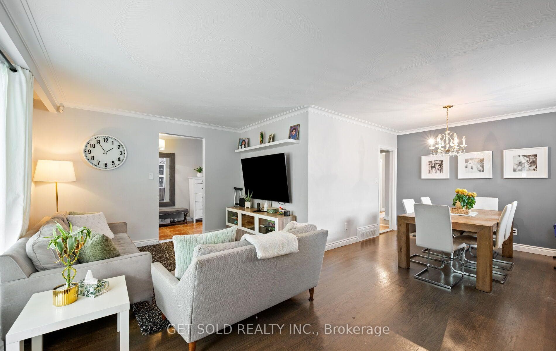 Living/Dining room