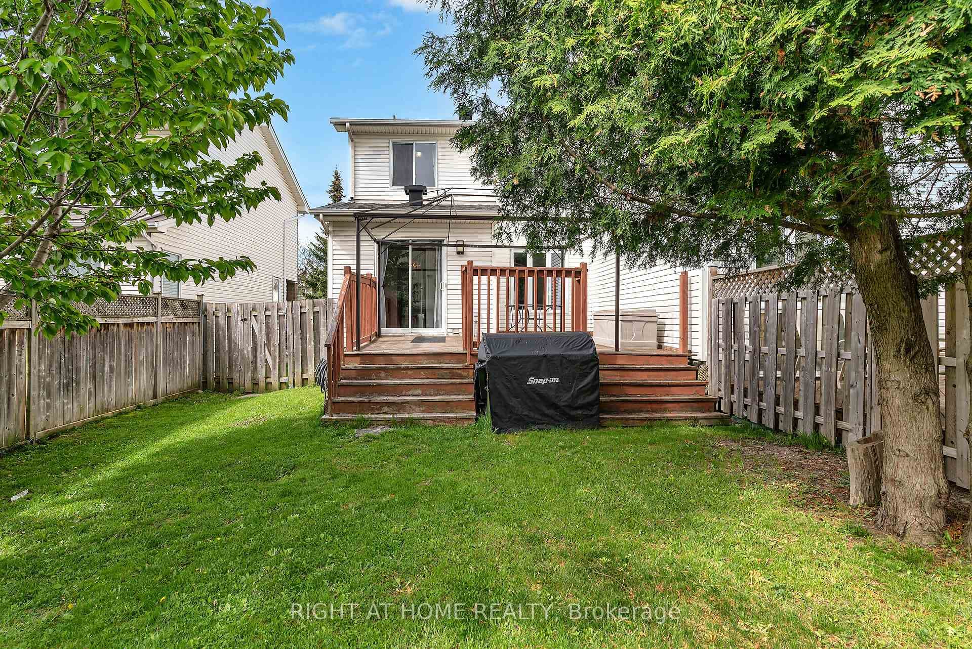 11 KINCARDINE Drive photo 29