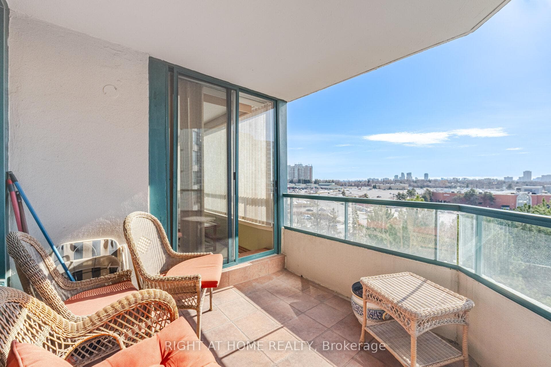 120 Promenade Circle Unit 711 photo 31