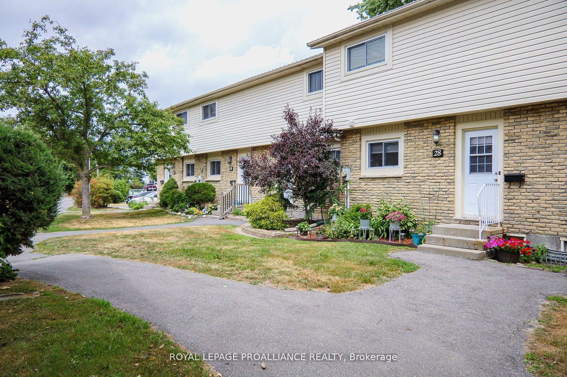 161 Bay Street Unit 28 photo 1