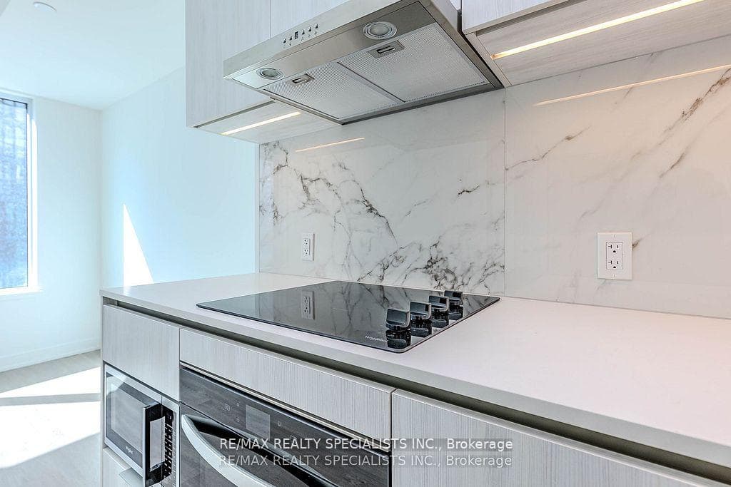 8 Wellesley Street Unit 1101 photo 14