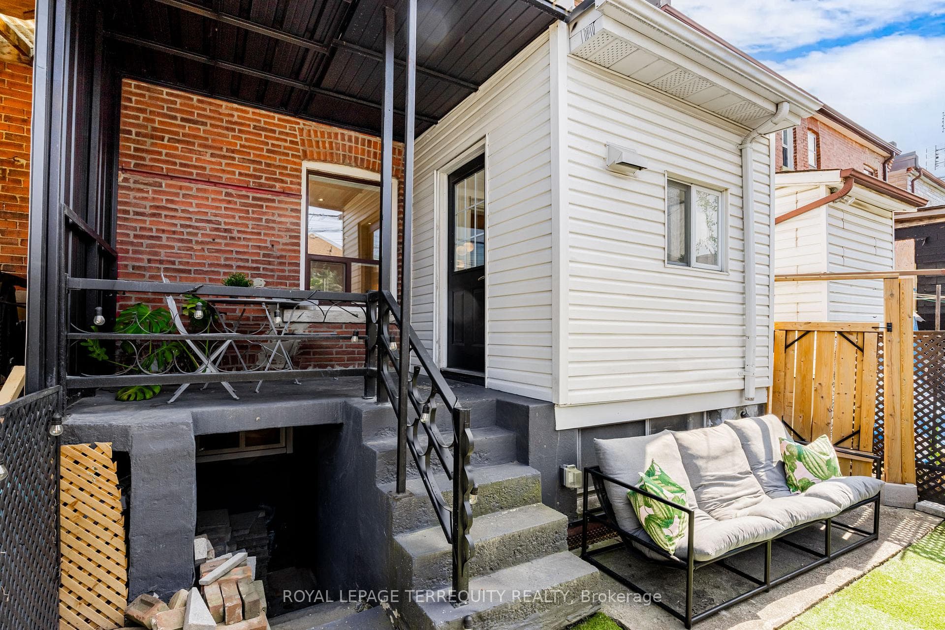 34 O'Leary Avenue photo 28