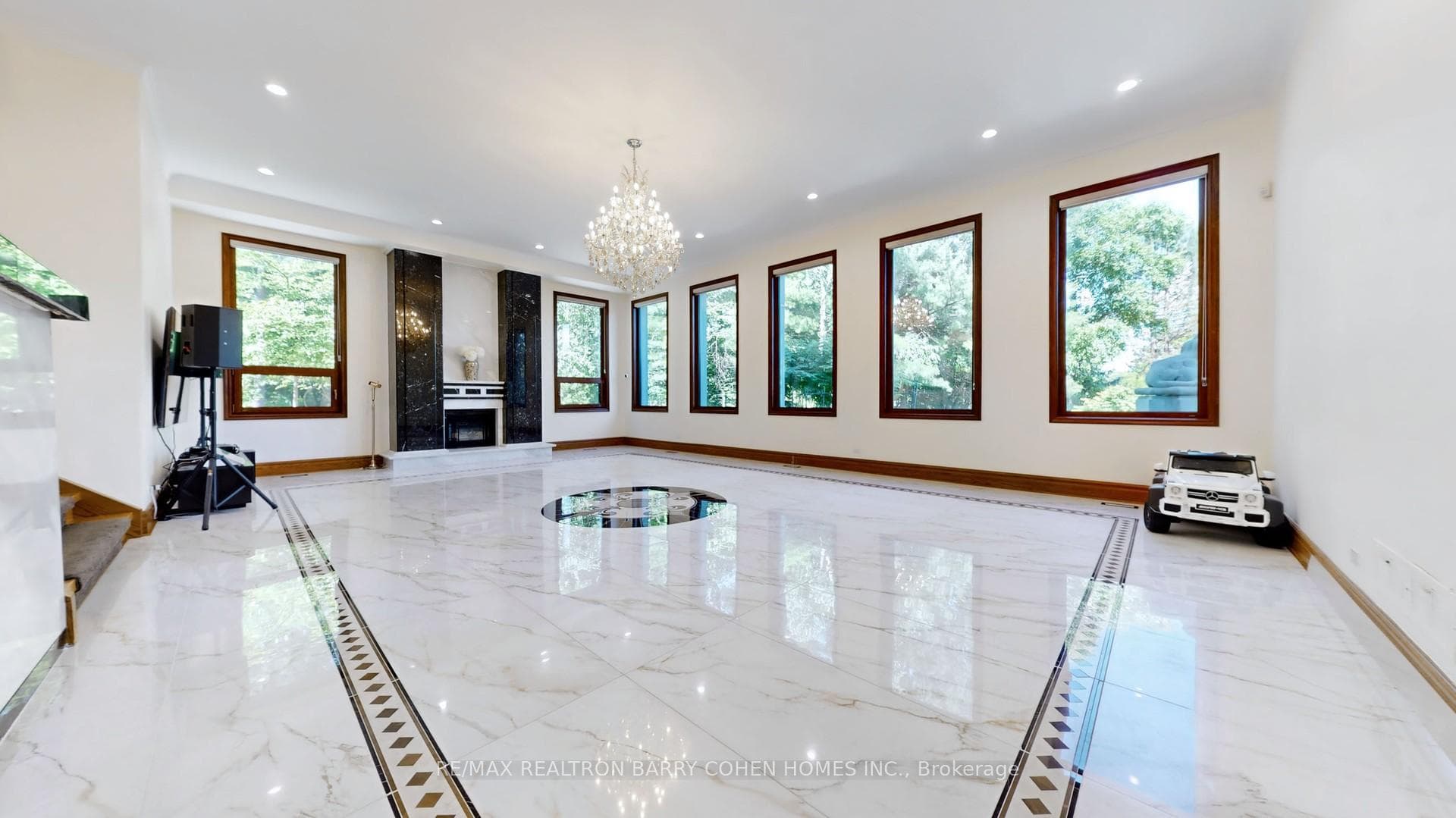 30 Marcus Court photo 11