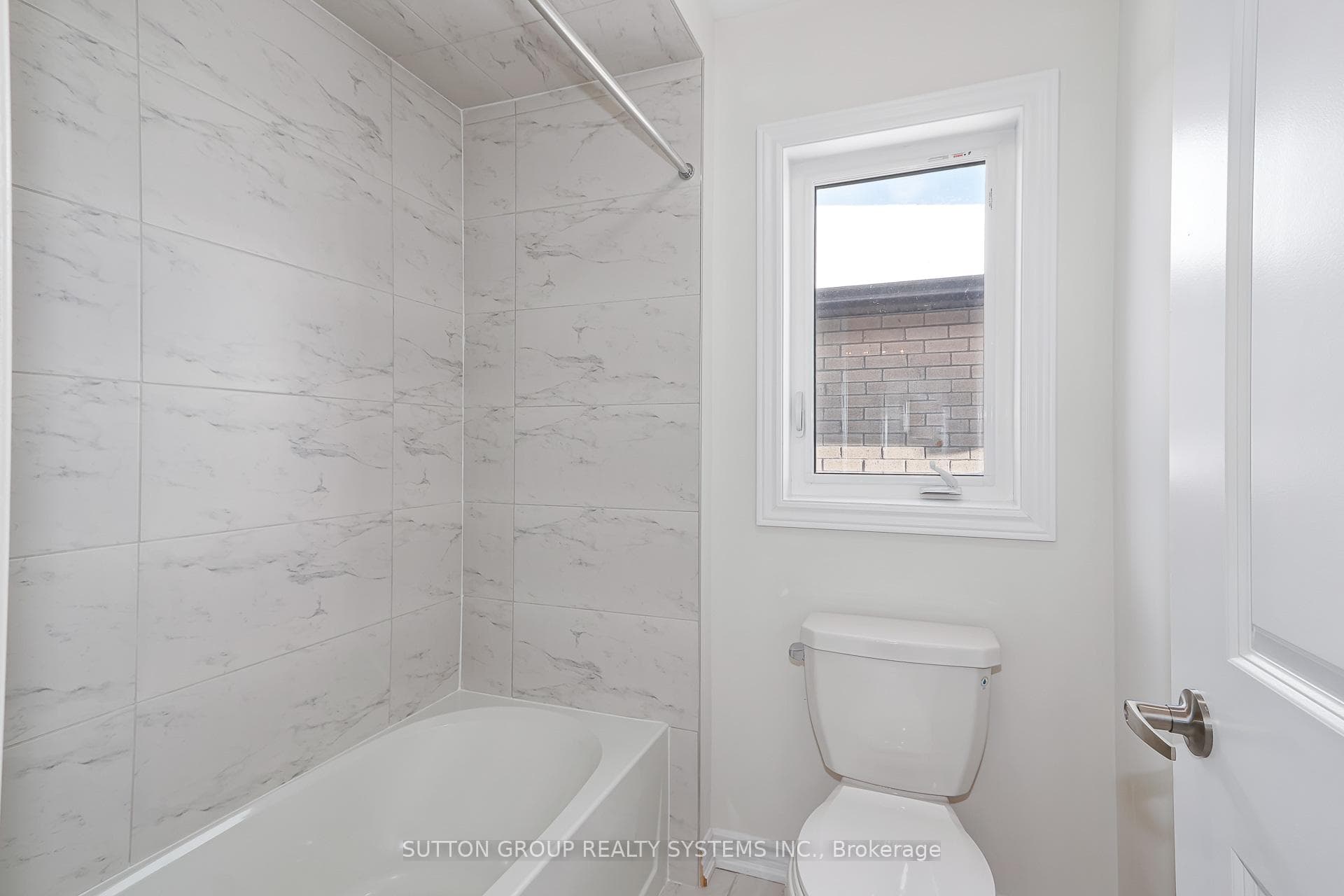 27 Del Ray Crescent photo 30