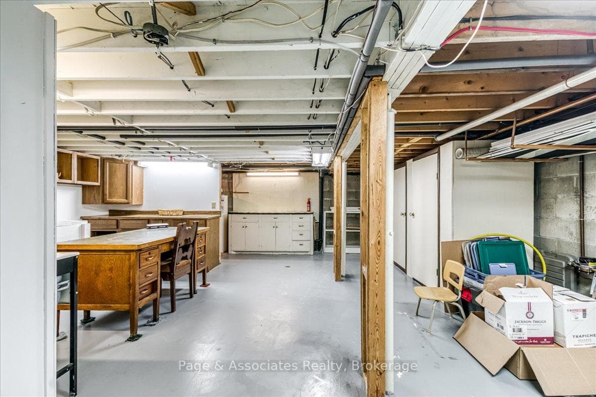 1688 Richard Street photo 38