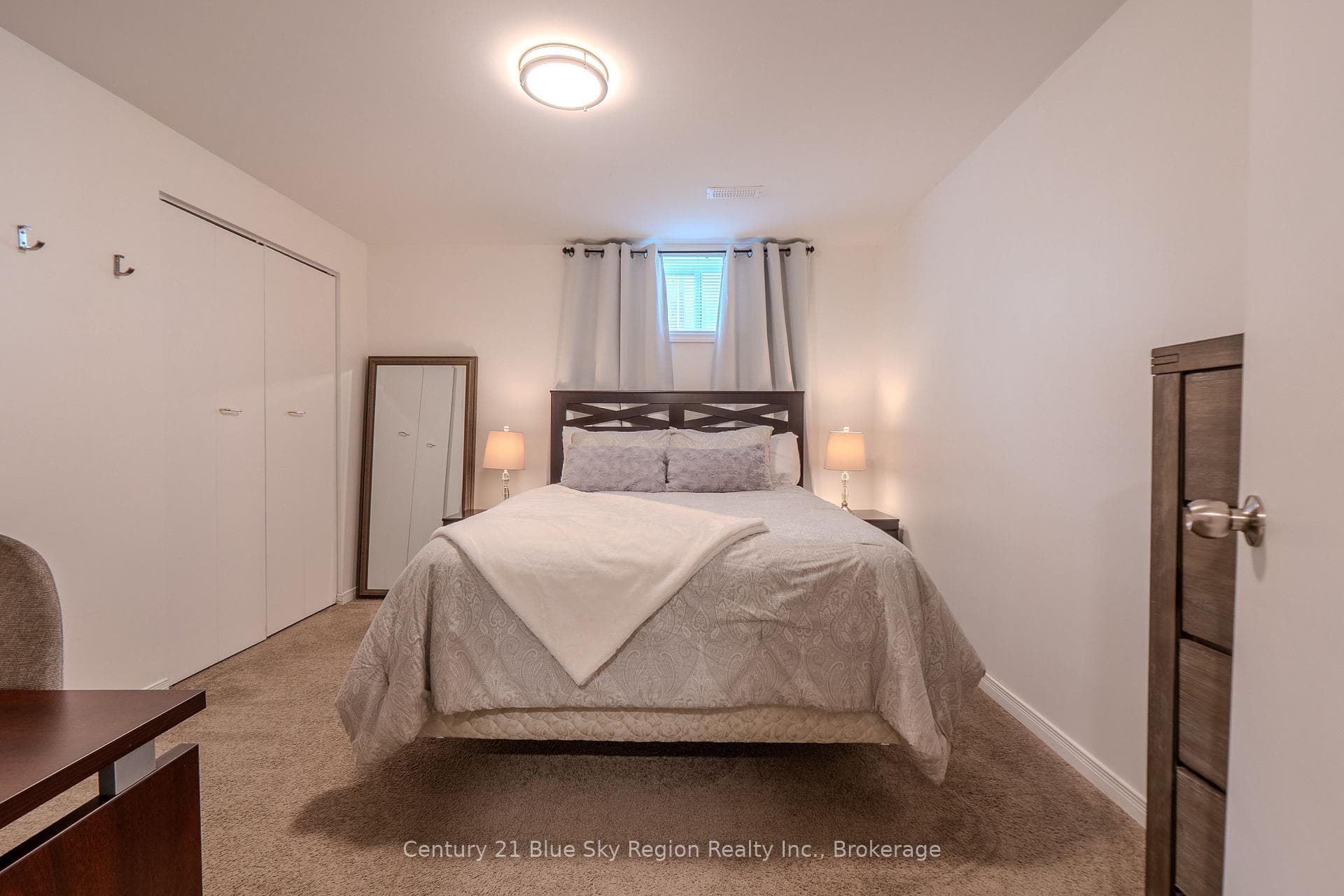 354 Elmwood Avenue photo 37