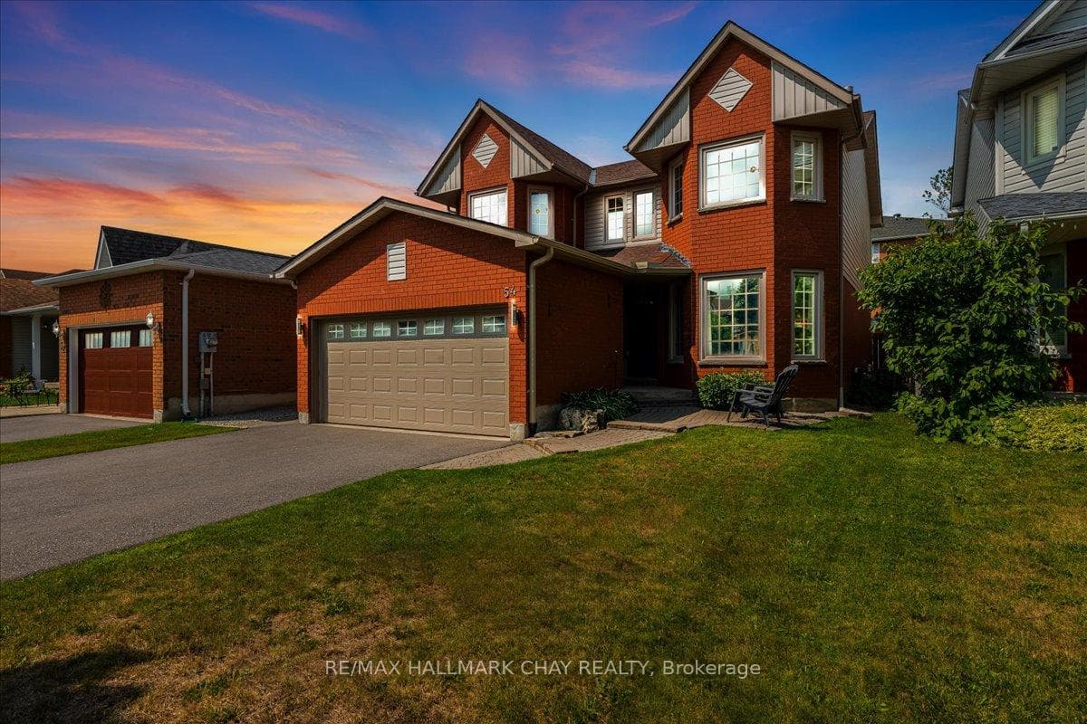 54 O'SHAUGHNESSY Crescent photo 1