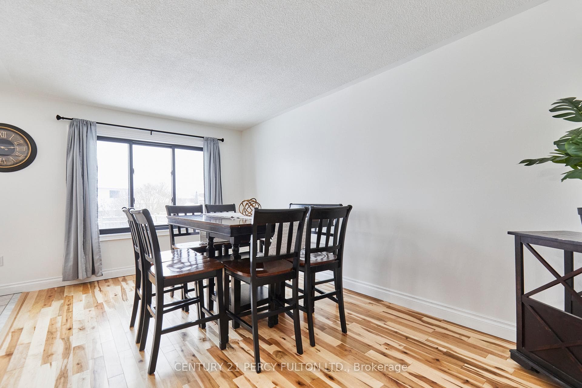 9 Brodie Court photo 9