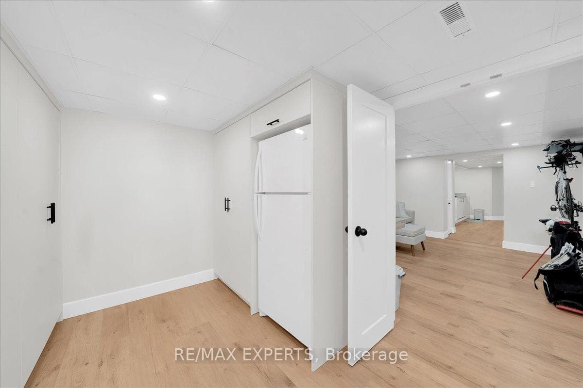 525 King Street photo 31