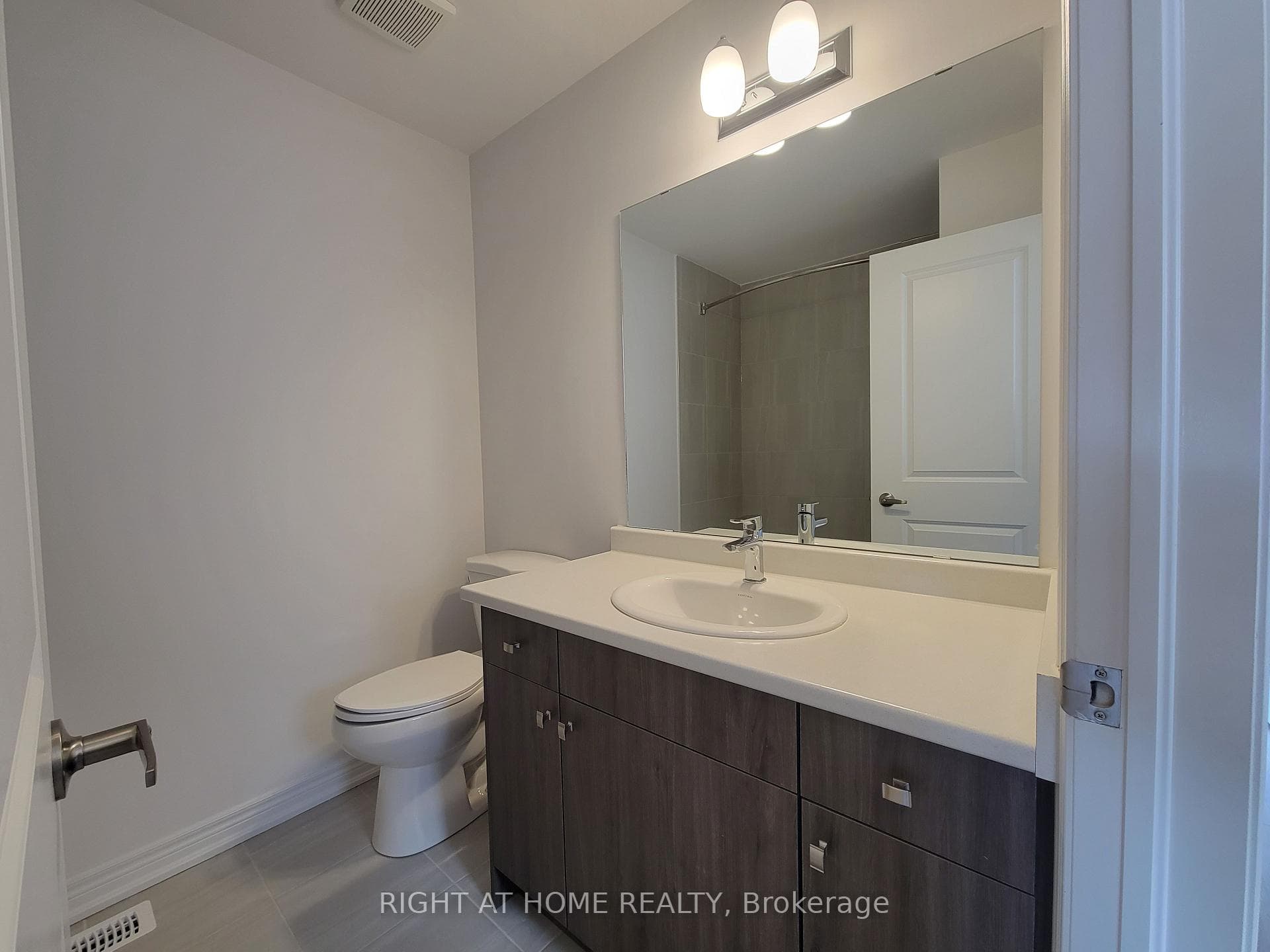 120 Court Drive Unit 12 photo 17