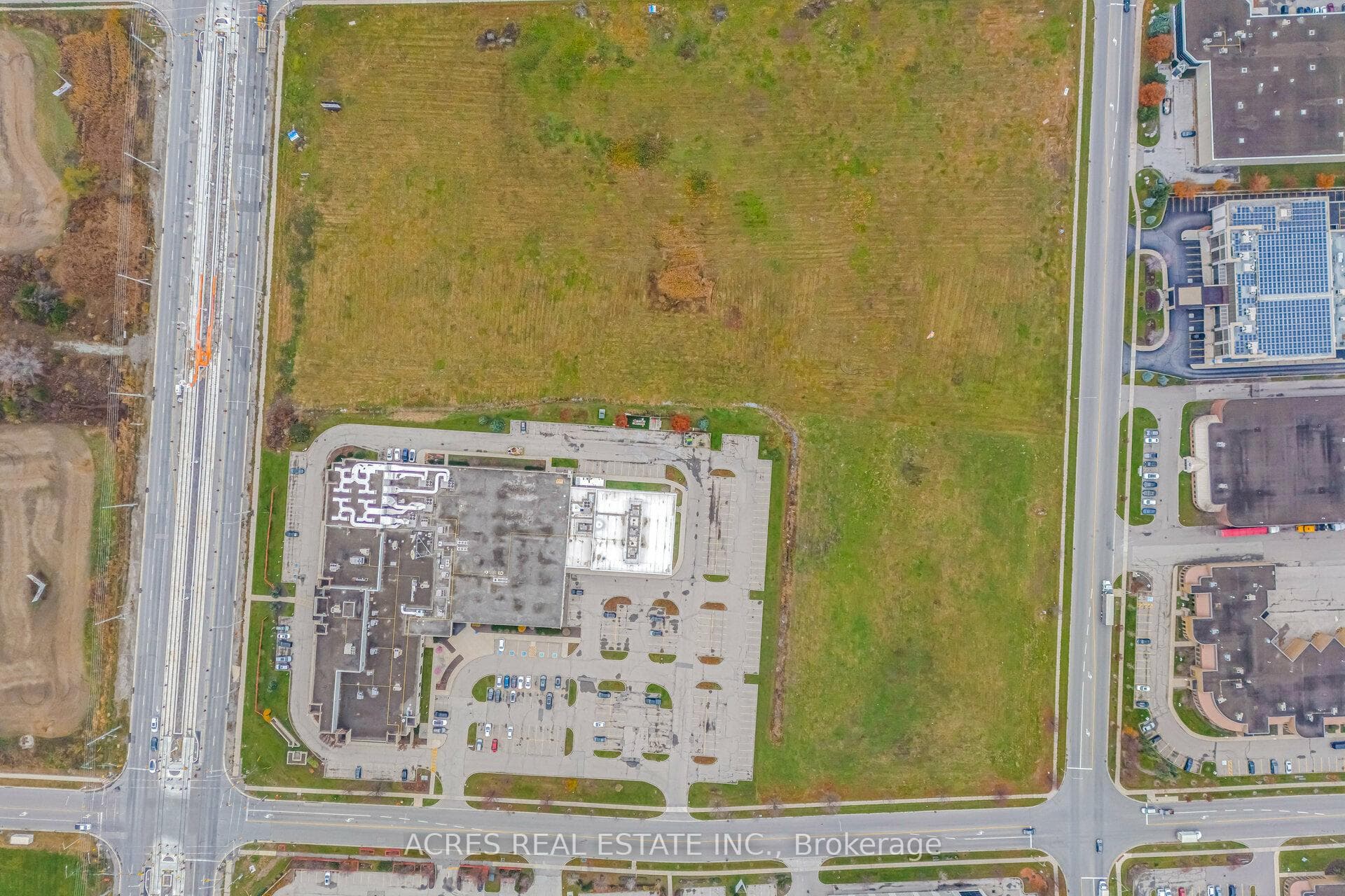 70 Superior Boulevard photo 22