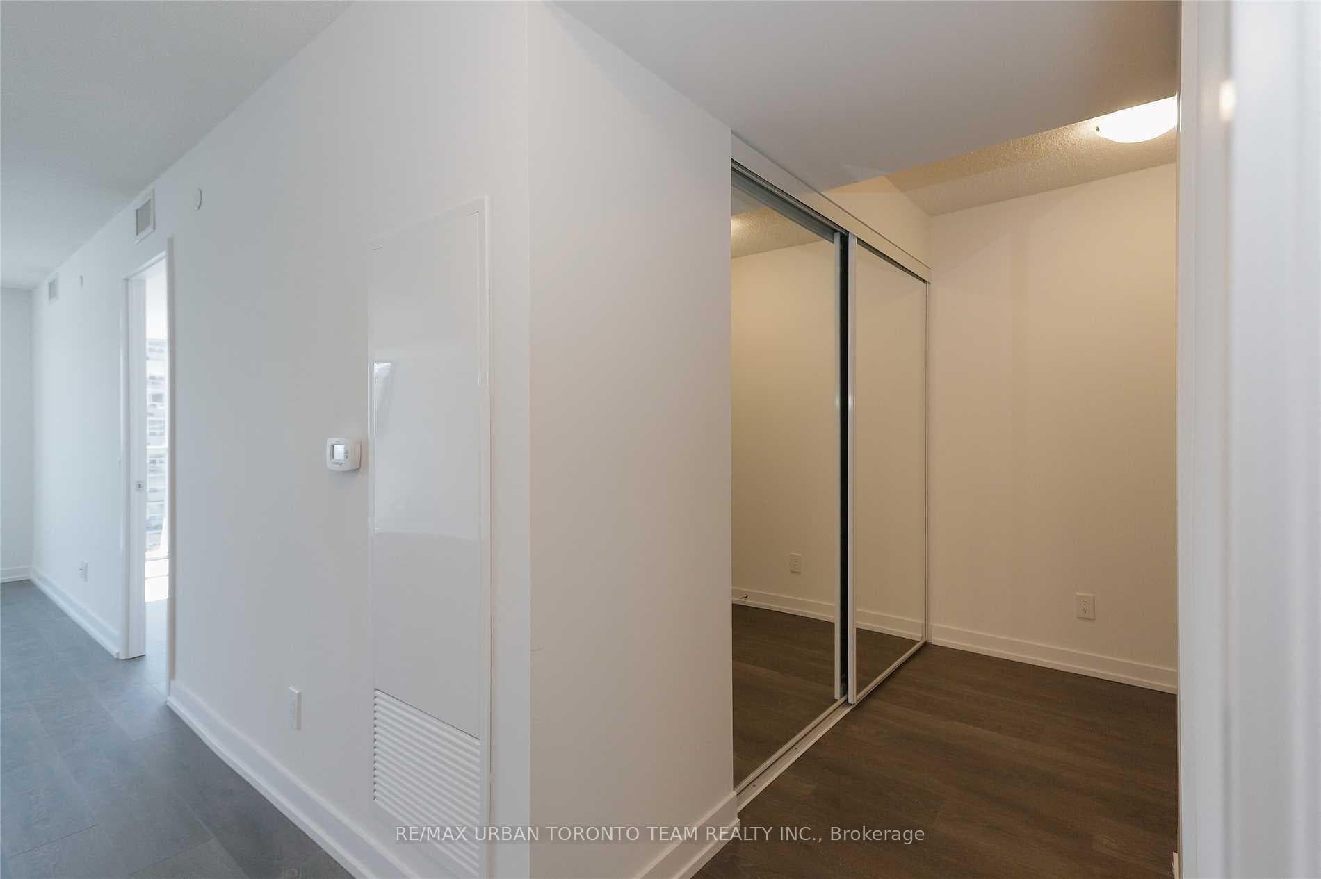 125 Redpath Avenue Unit 502 photo 14