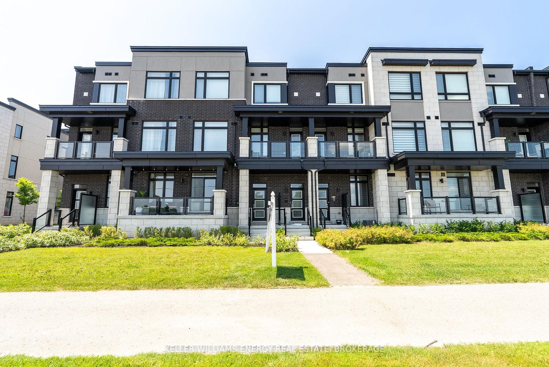 2550 Castlegate Crossing N/A Unit 302 photo 1