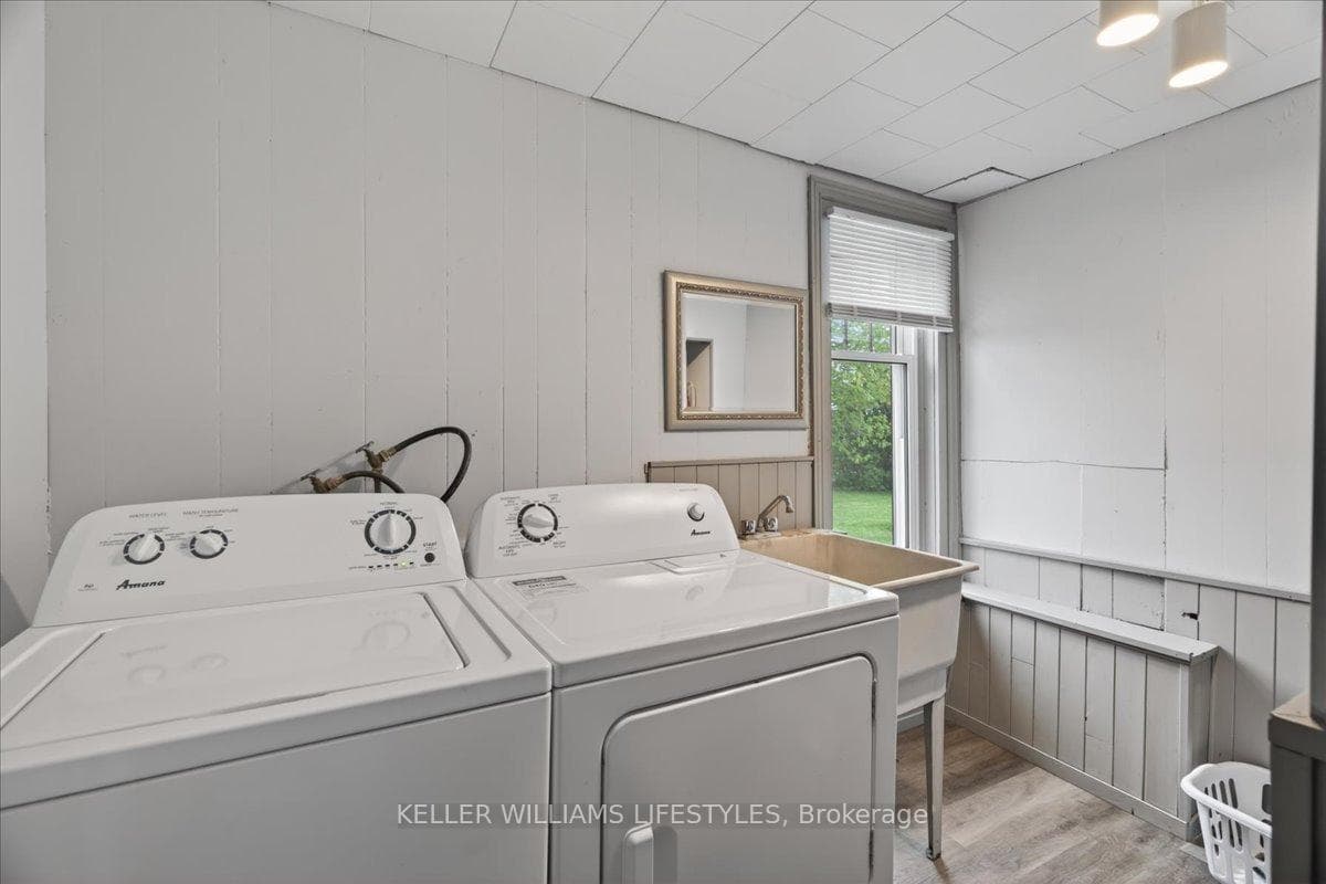 7475 Ridge Road photo 18