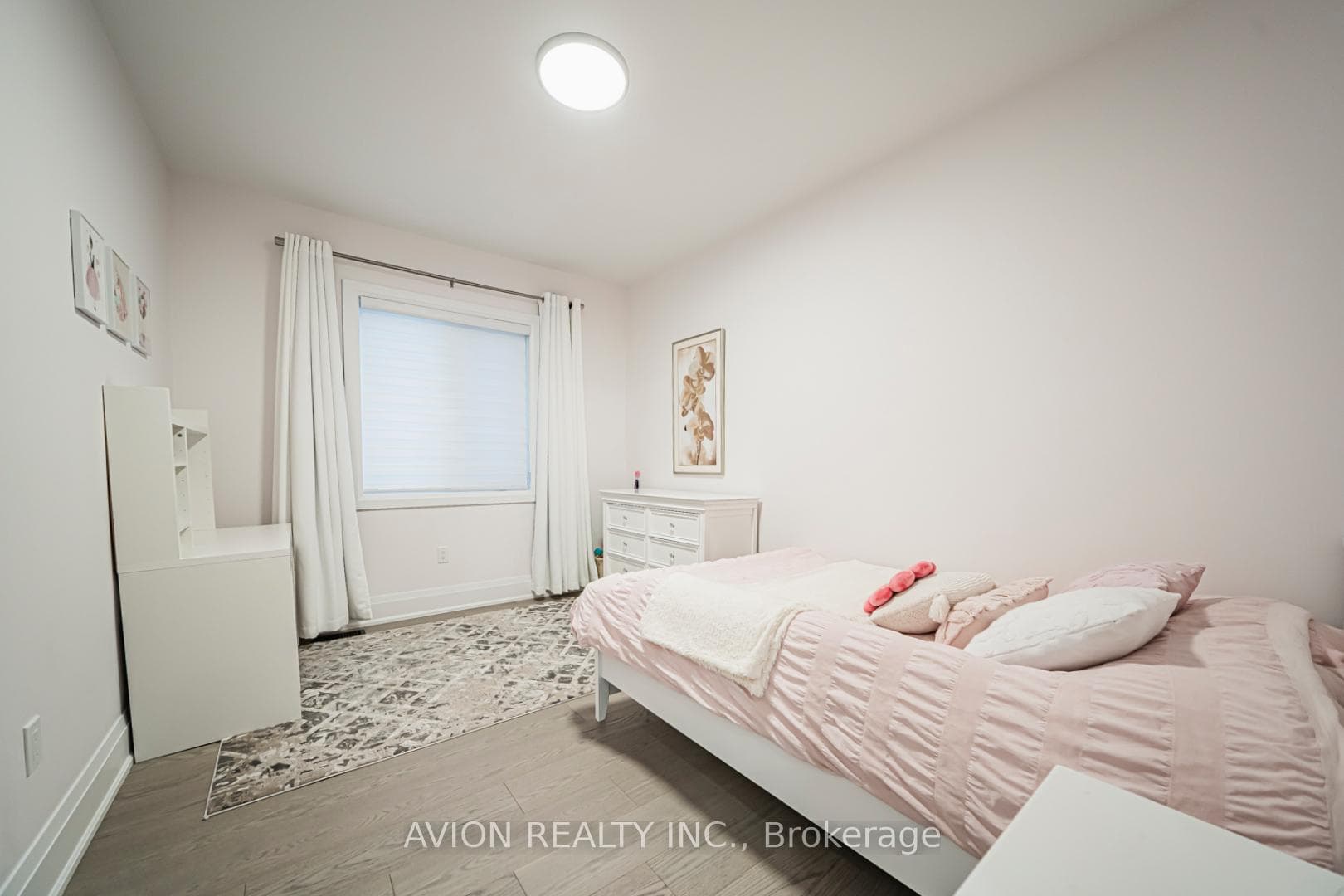 1306 Felicity Gardens photo 27