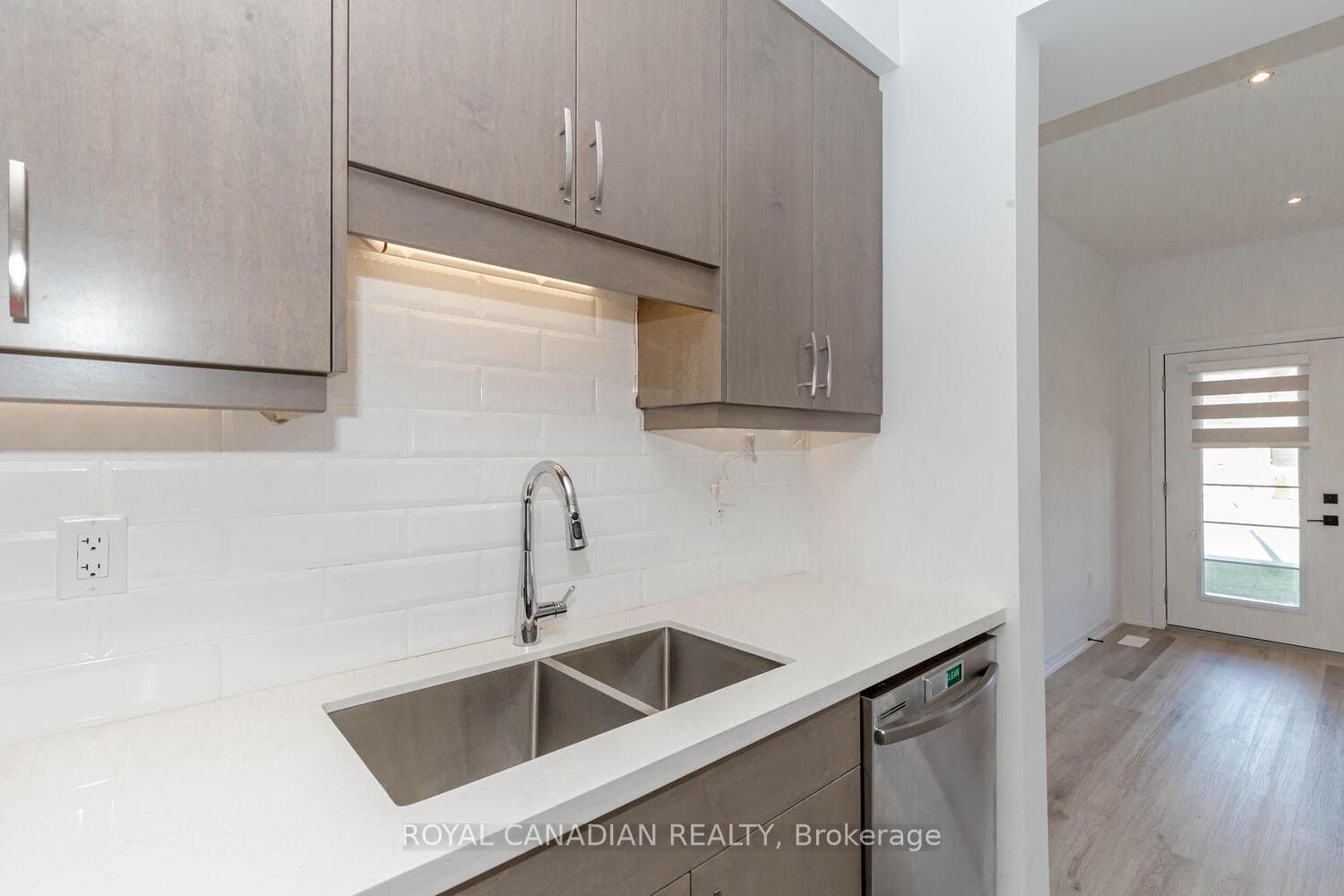 461 Blackburn Drive Unit 23 photo 16
