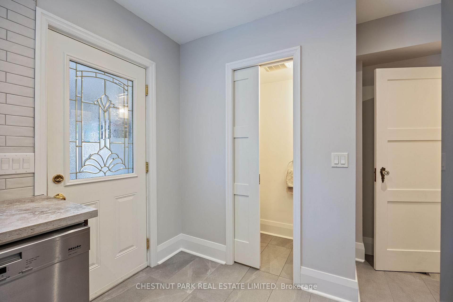 211 Greer Road photo 10