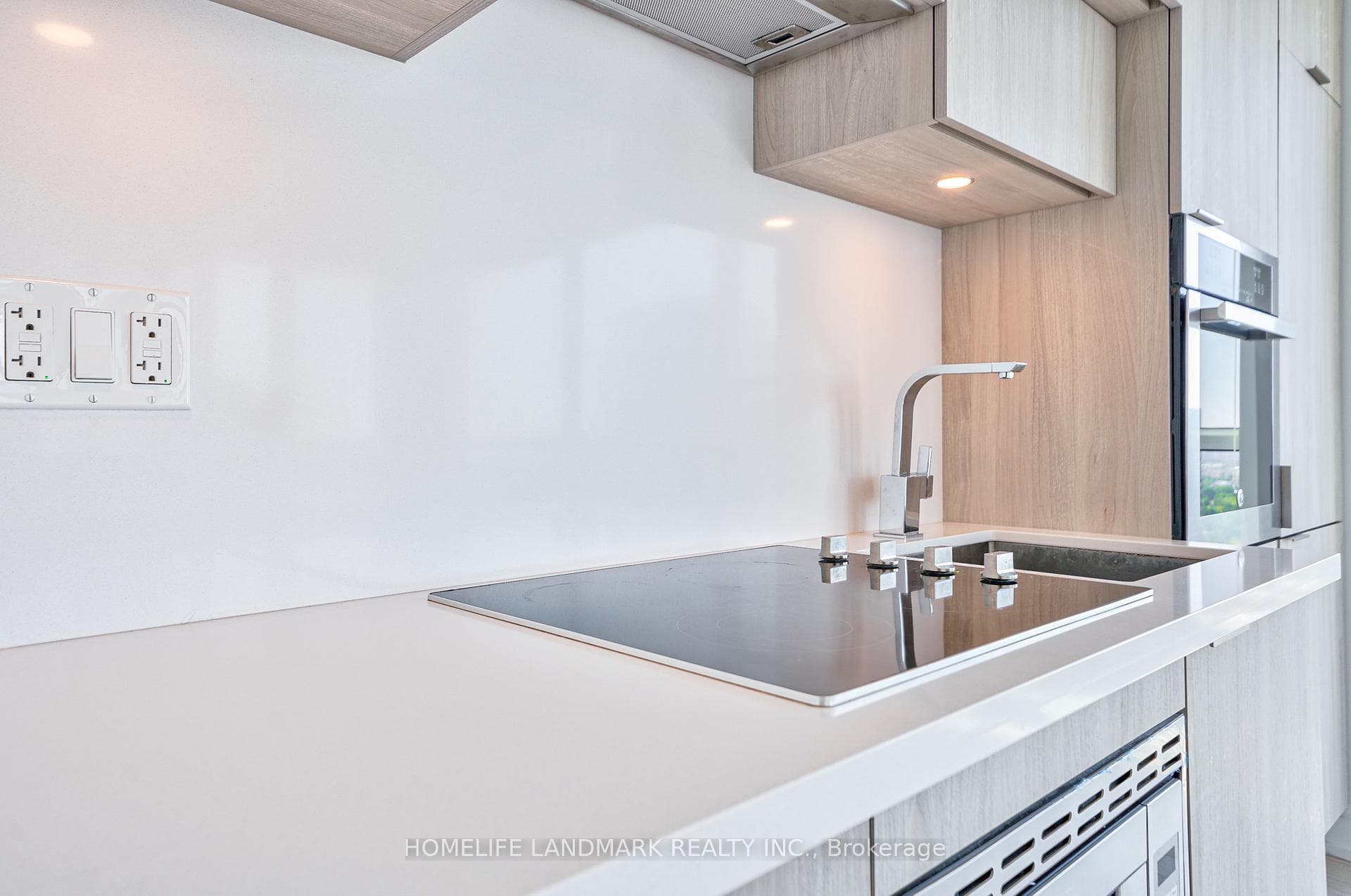 39 Roehampton Avenue Unit 2903 photo 10