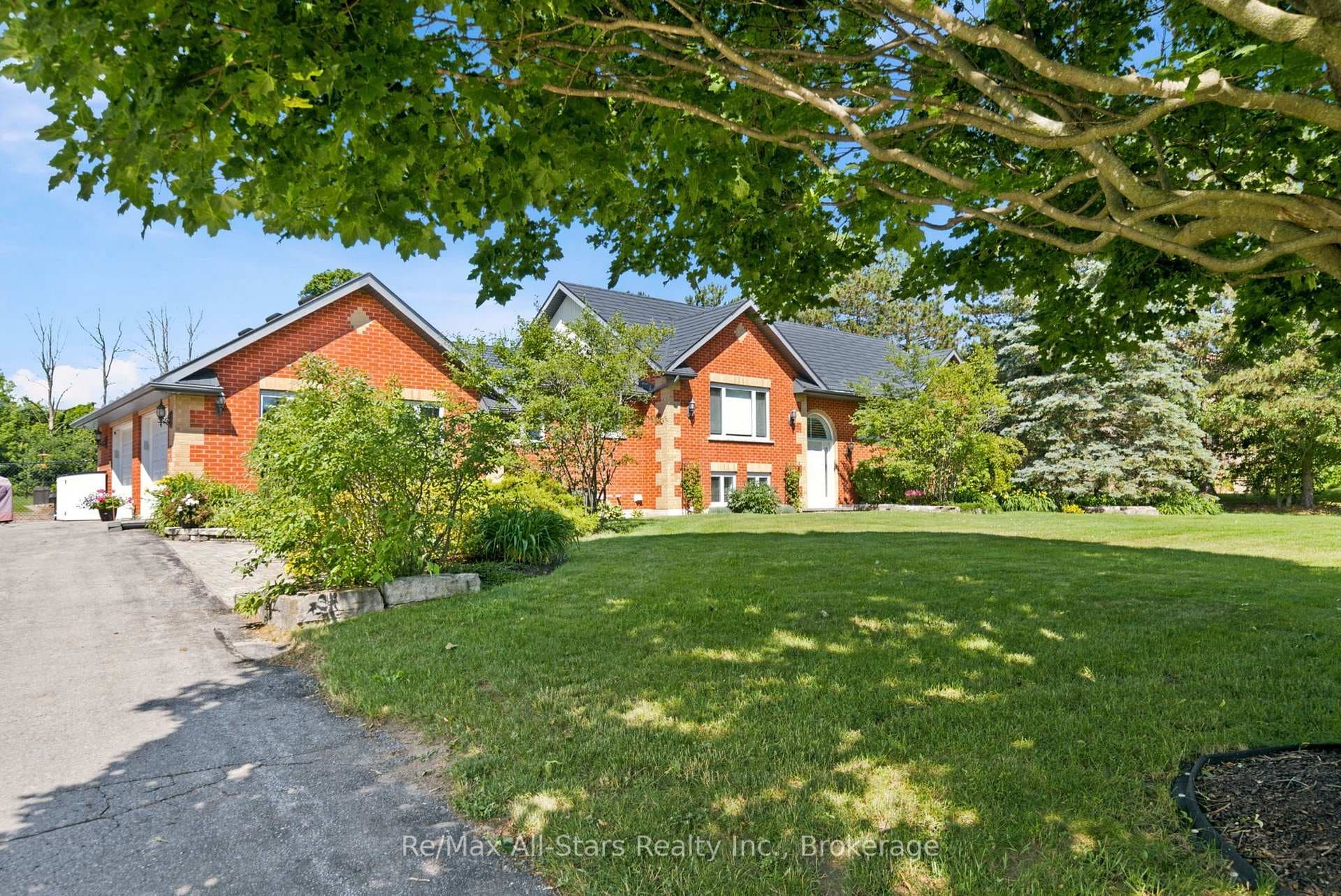 21180 Brunon Avenue photo 3