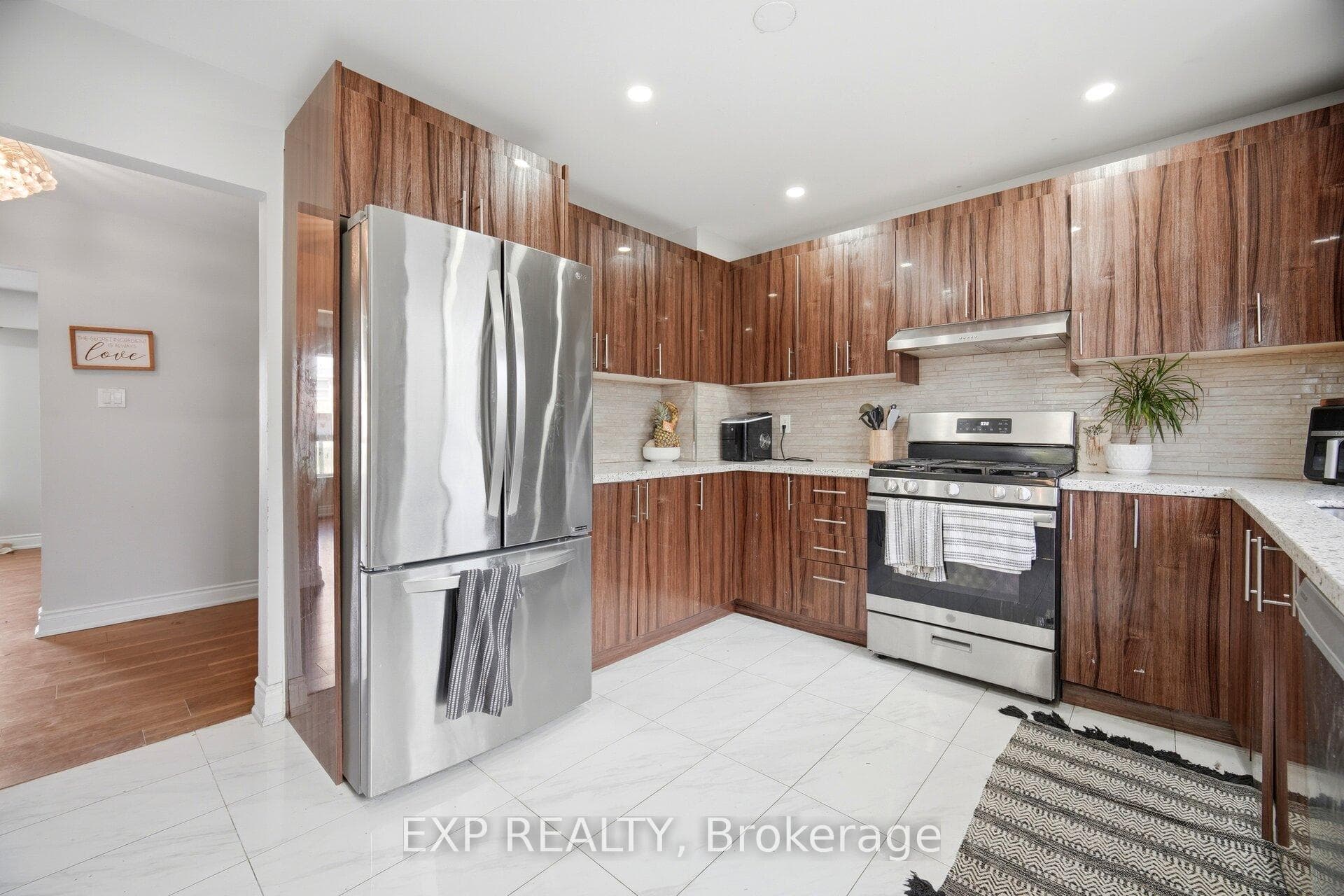 33 Earlsdale Crescent photo 12