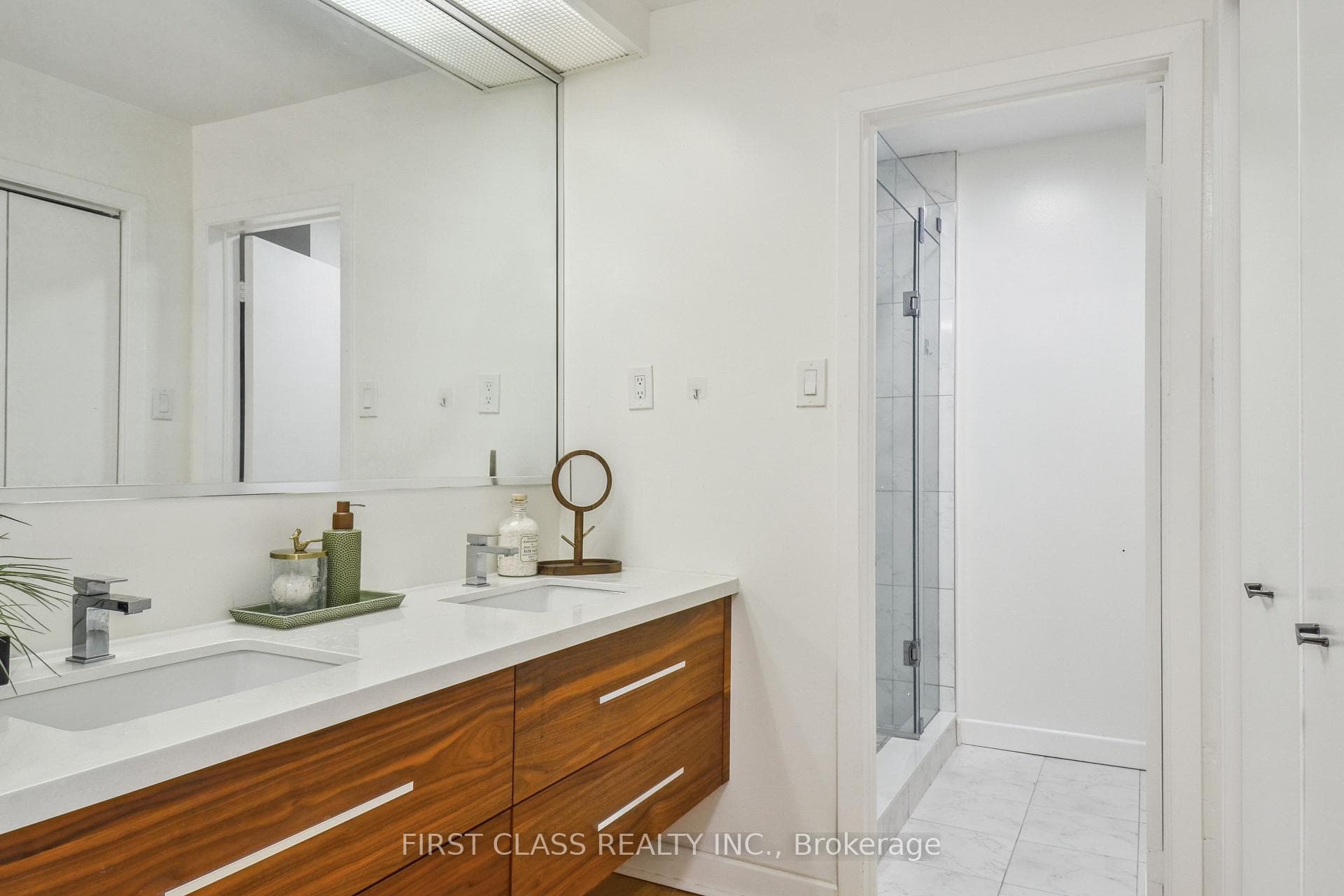 125 Watch Hill Road photo 28