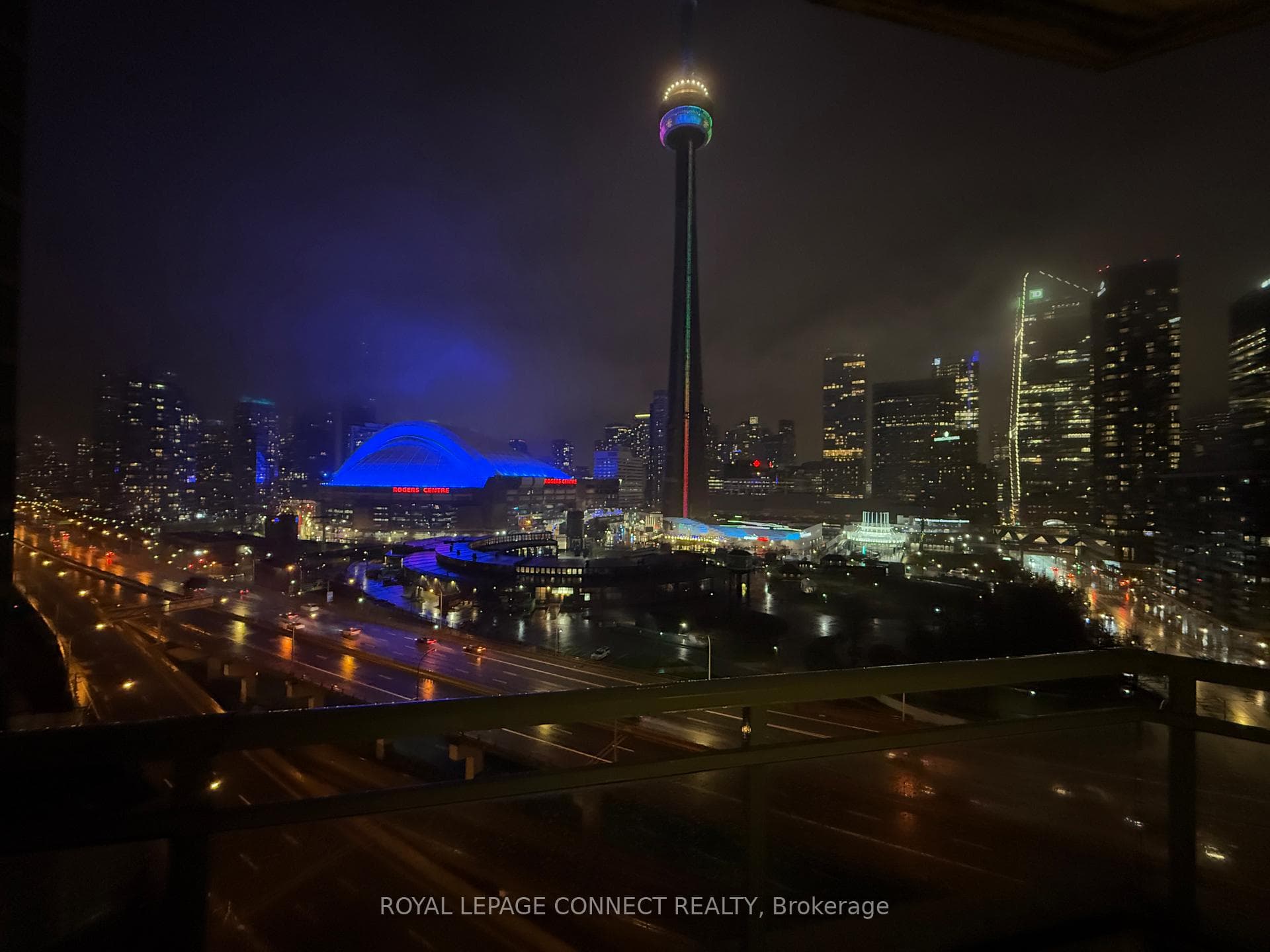 228 Queens Quay Unit 1811 photo 26