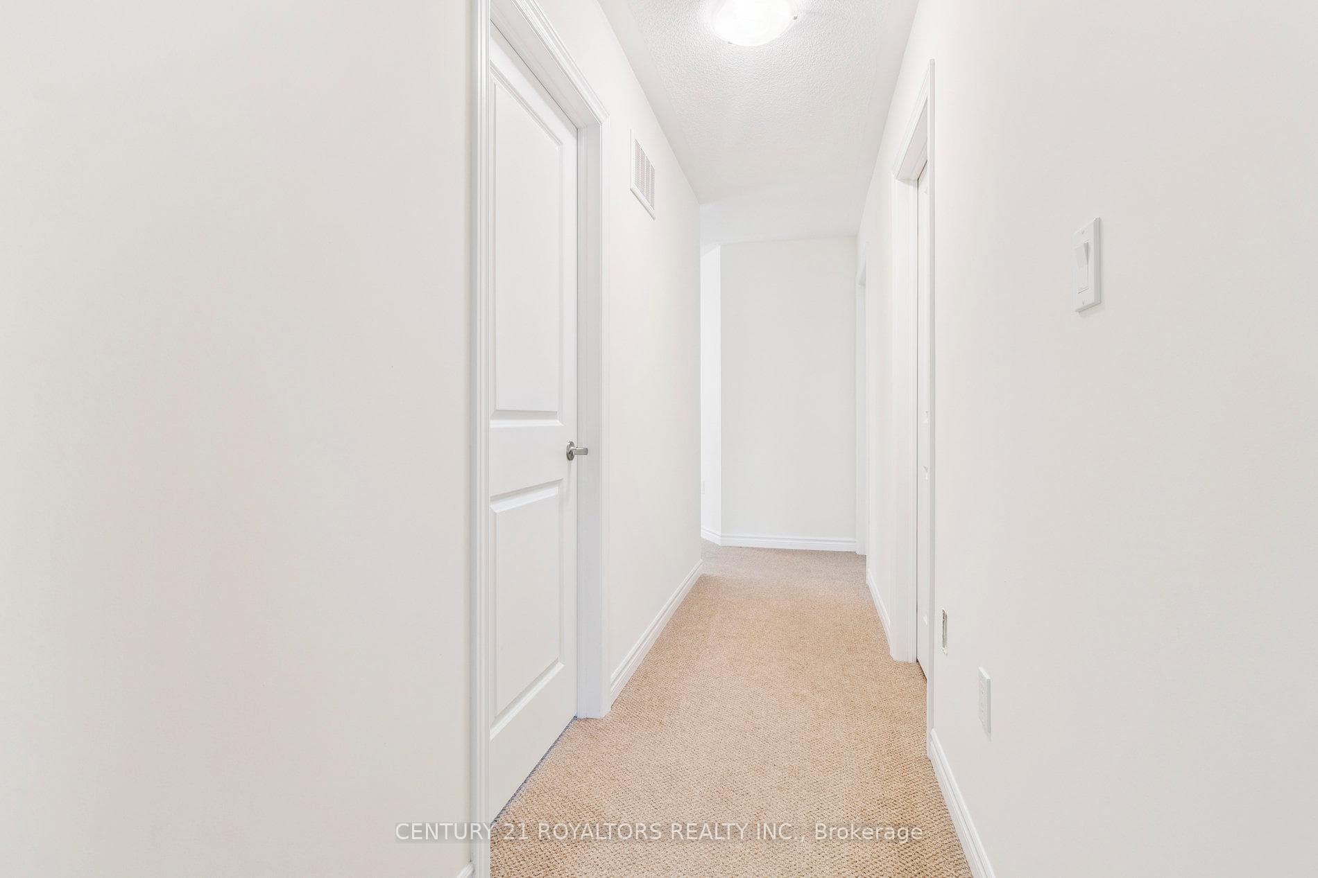 25 Ferragine Crescent photo 23
