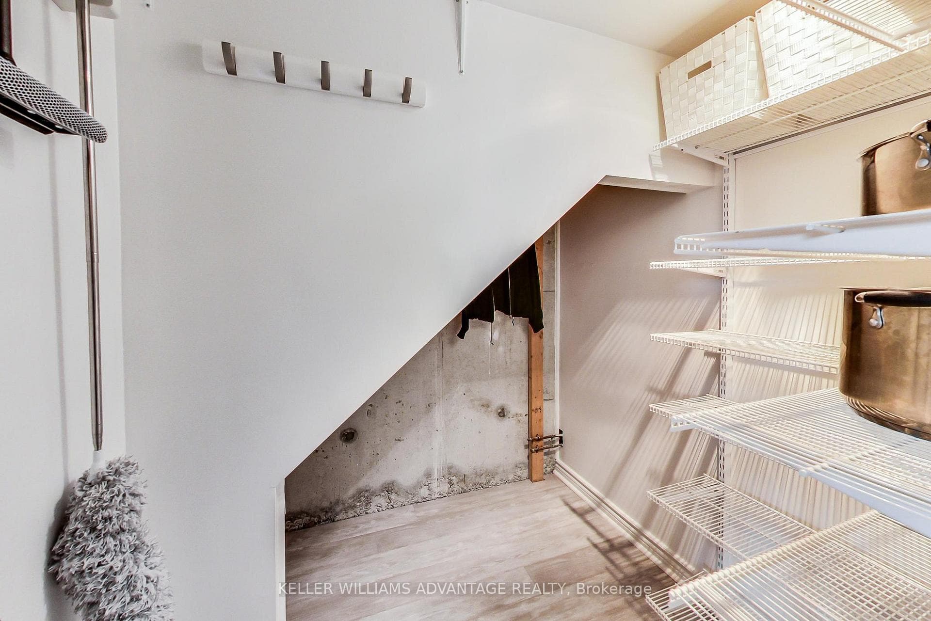 1029 King Street Unit 810 photo 18
