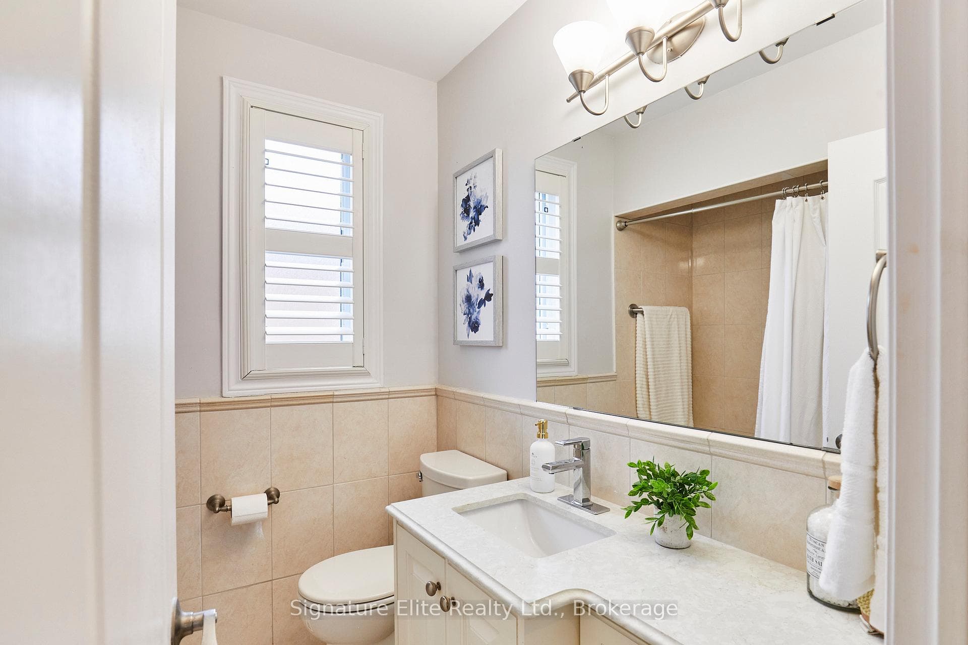 10 Bardwell Crescent photo 28