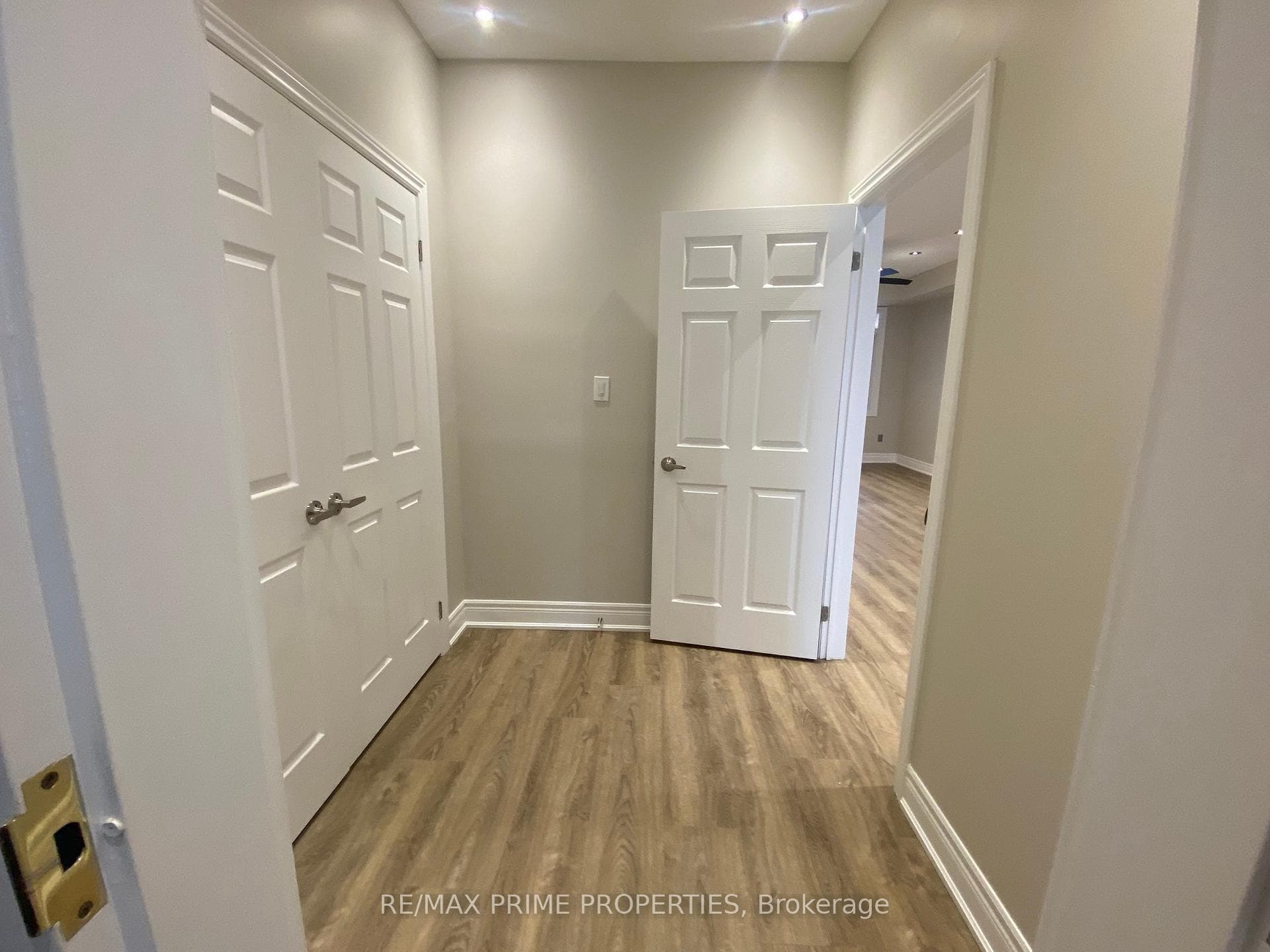2929 Bur Oak Avenue Unit Main photo 4
