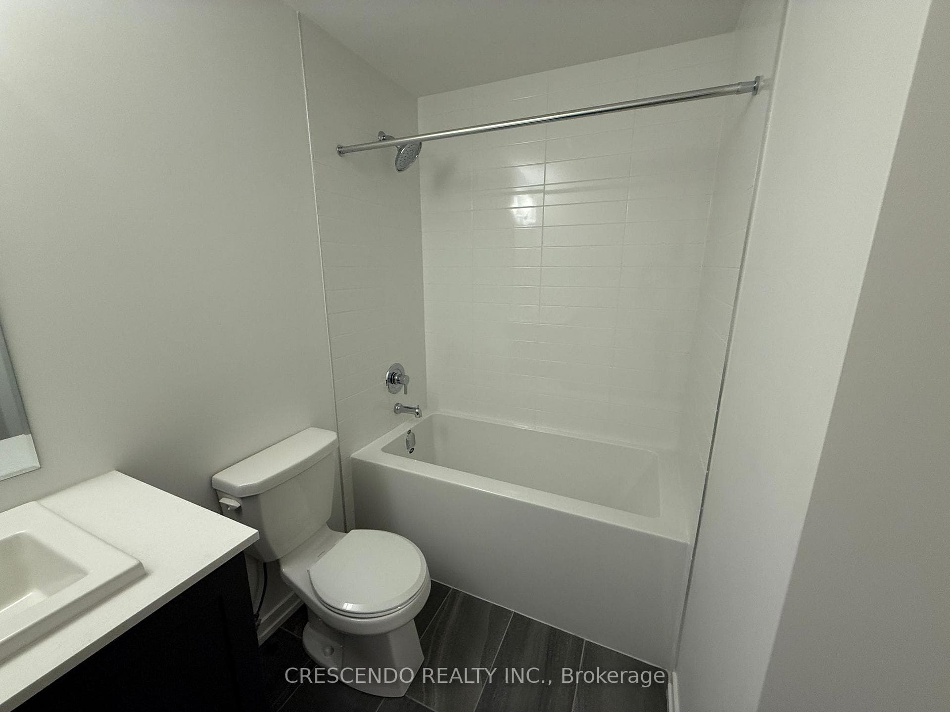 18 Lytham Green Circle Unit 23 photo 24