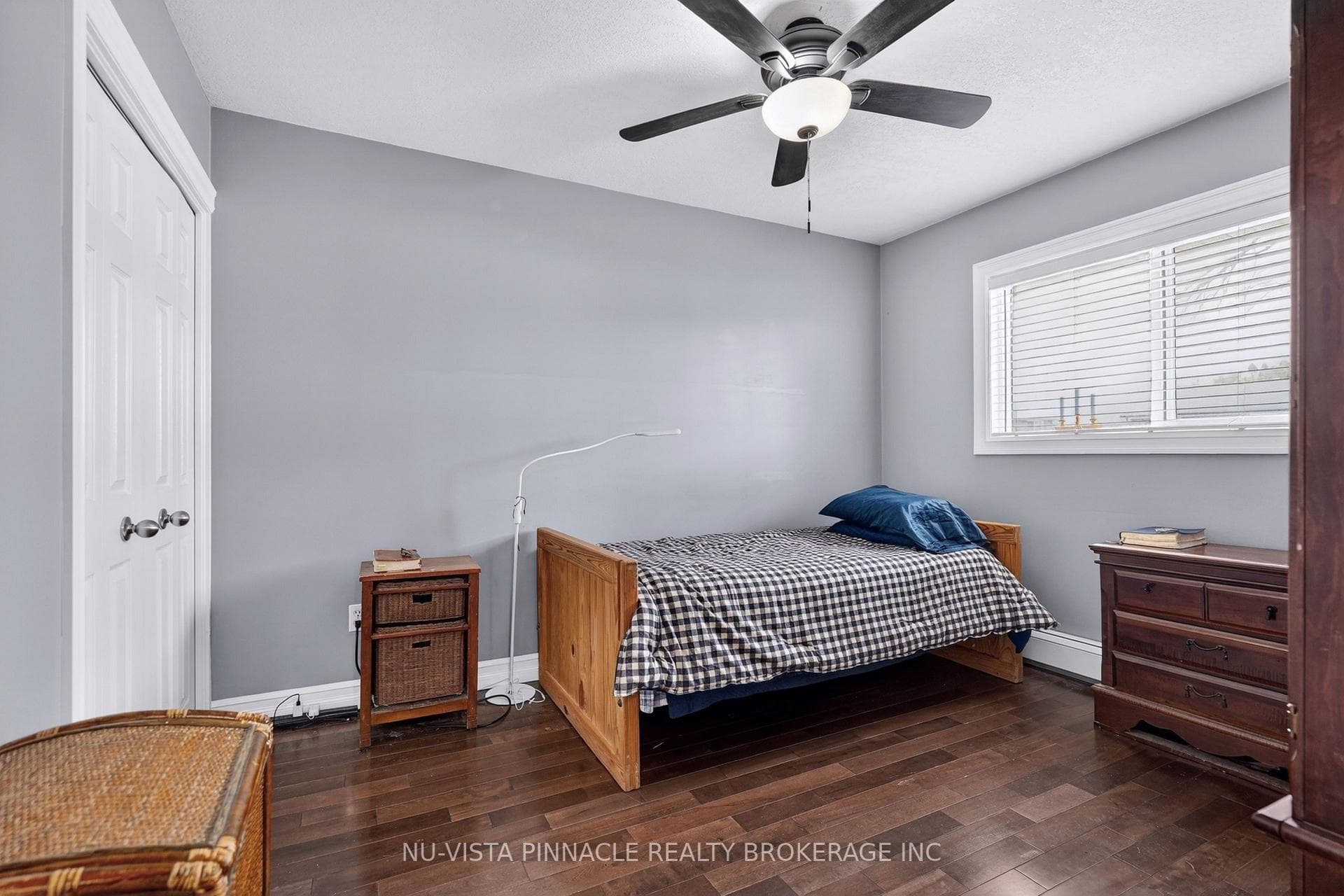 281 Tweedsmuir Avenue photo 18