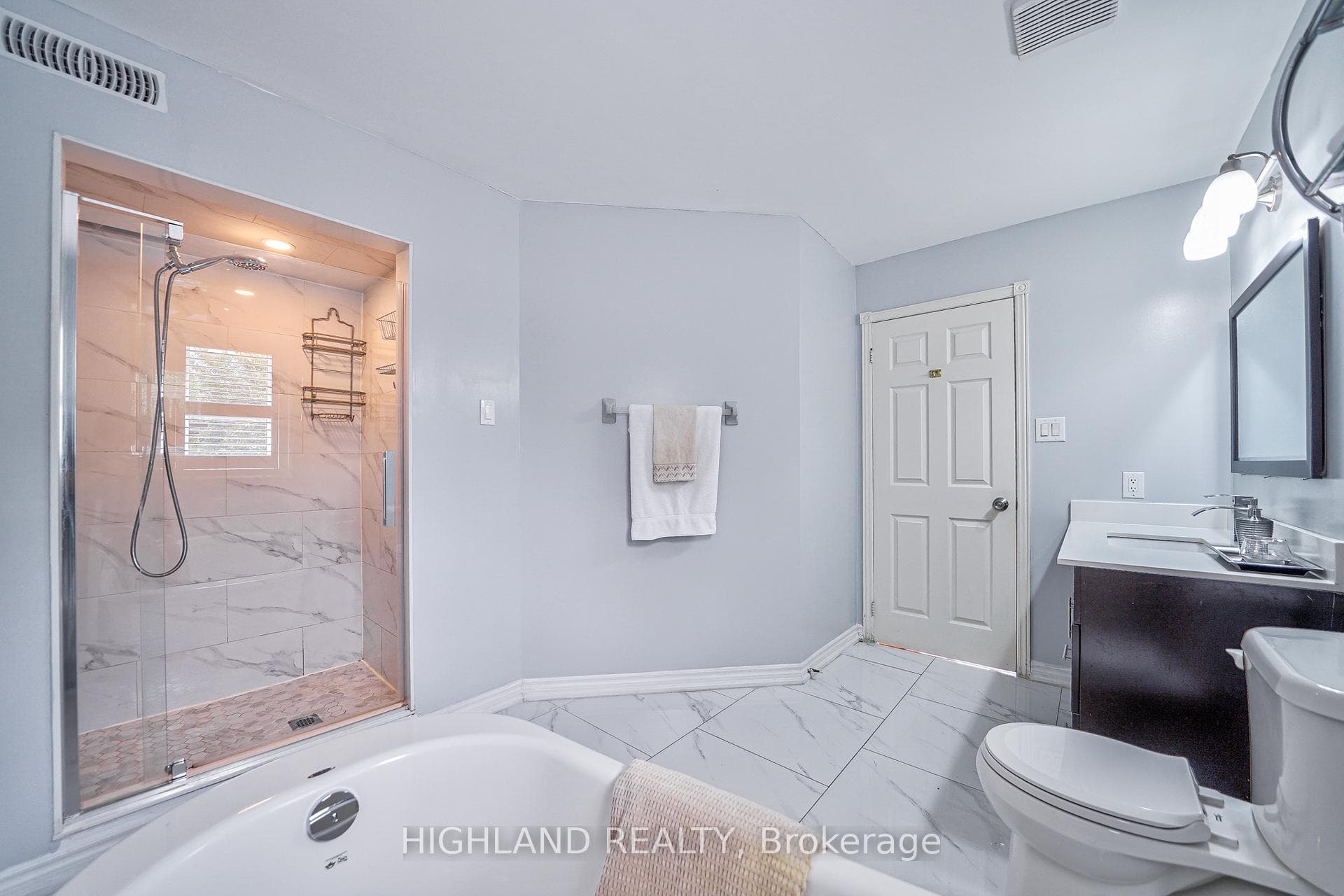 4805 Crystal Rose Drive photo 22