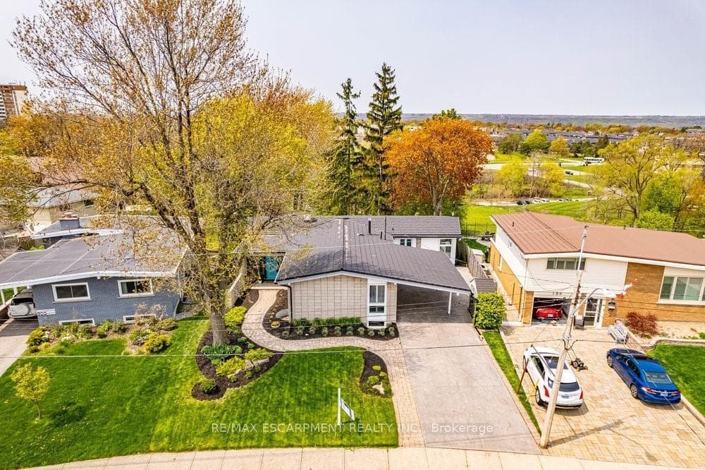 182 Buckingham Drive photo 38