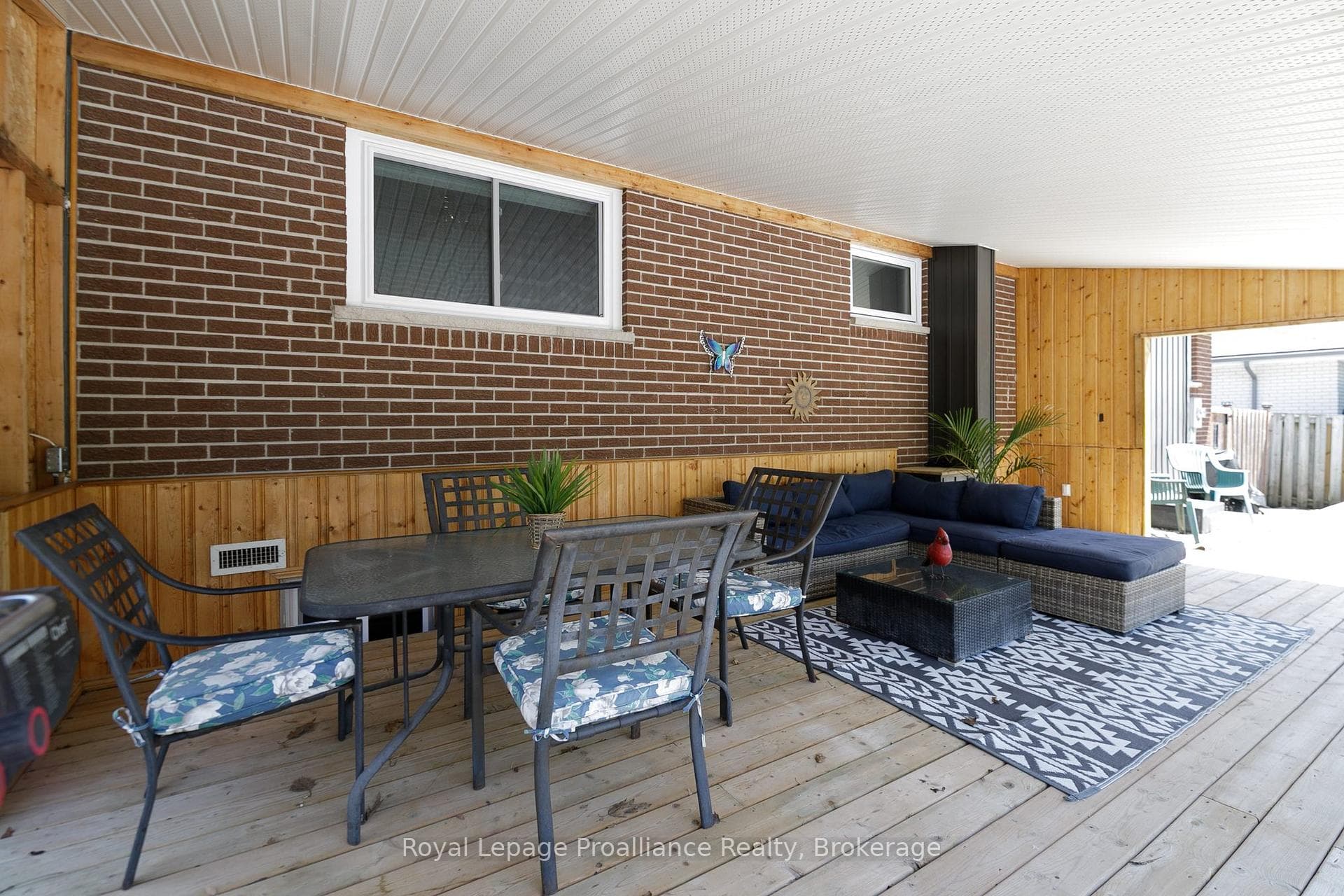 112 Prospect Hill photo 29