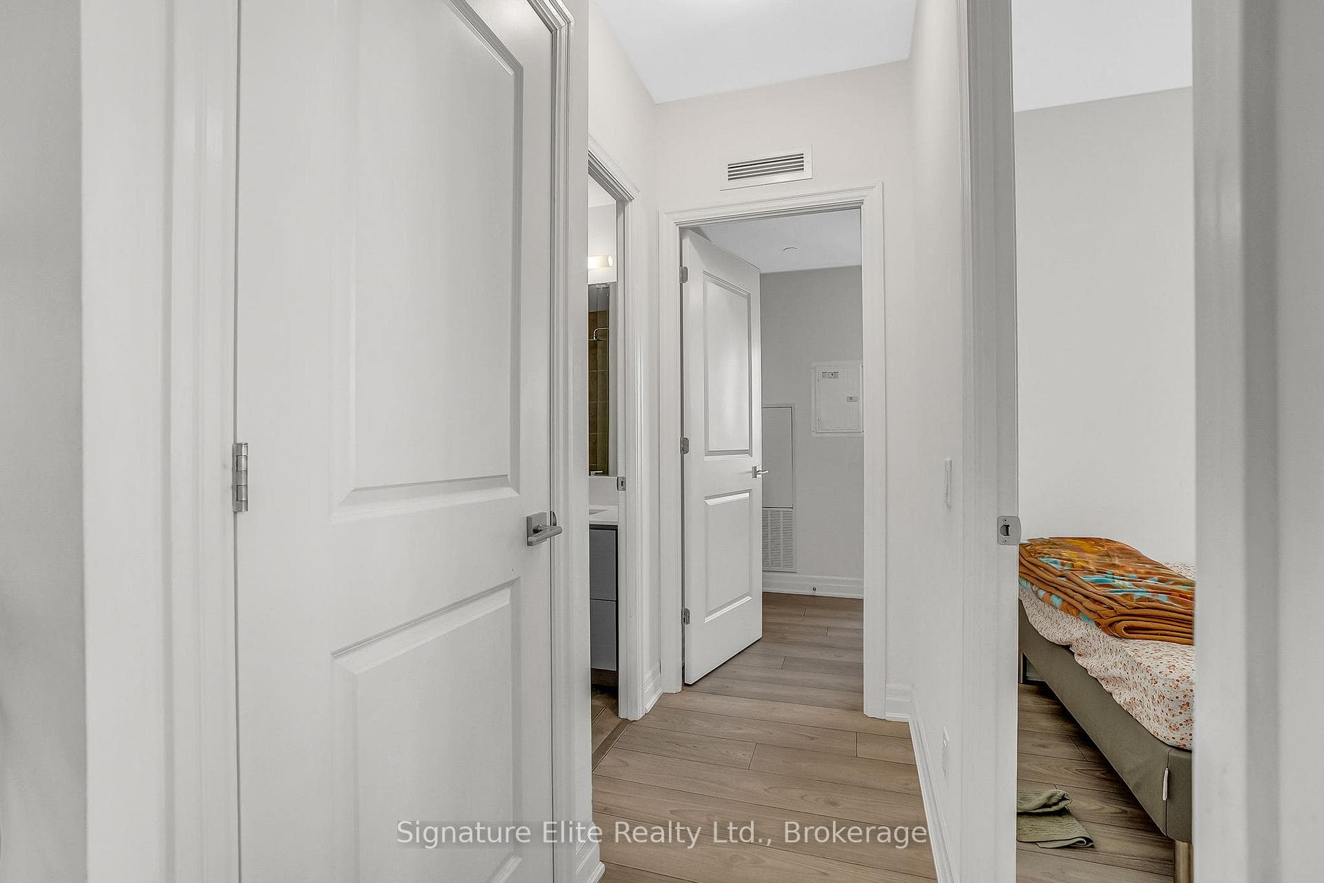 36 Elm Drive Unit 3402 photo 8