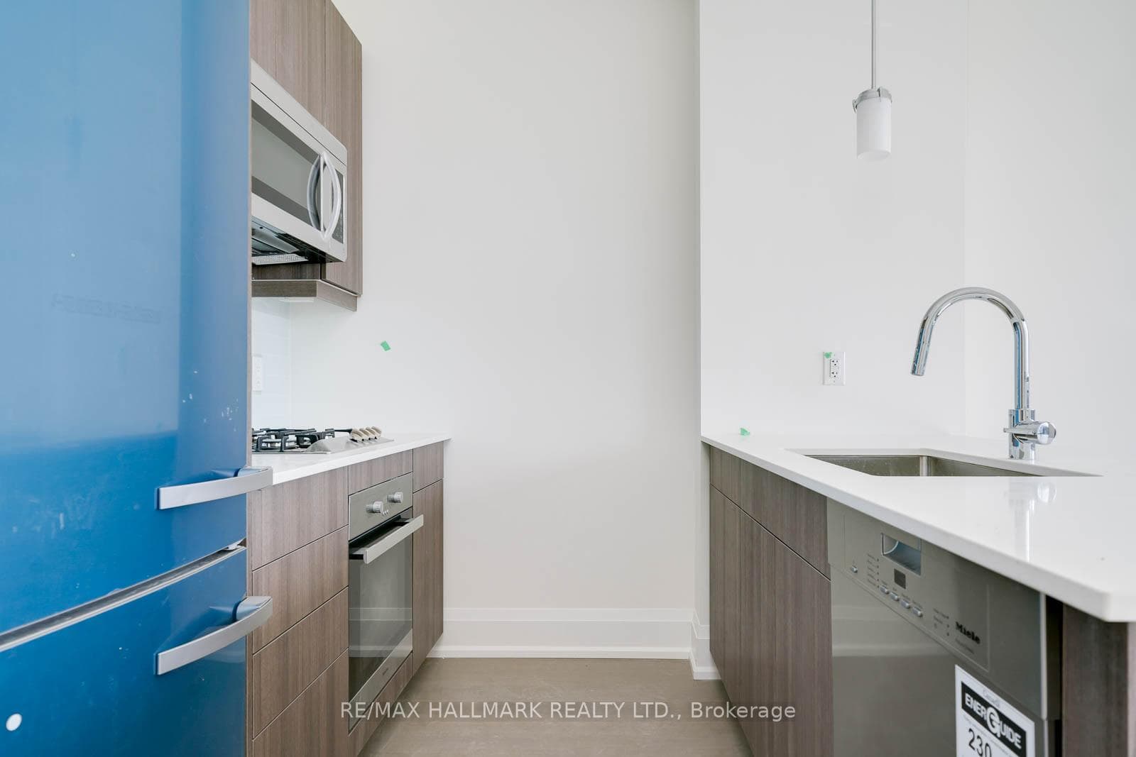 365 Beech Avenue Unit 518 photo 10