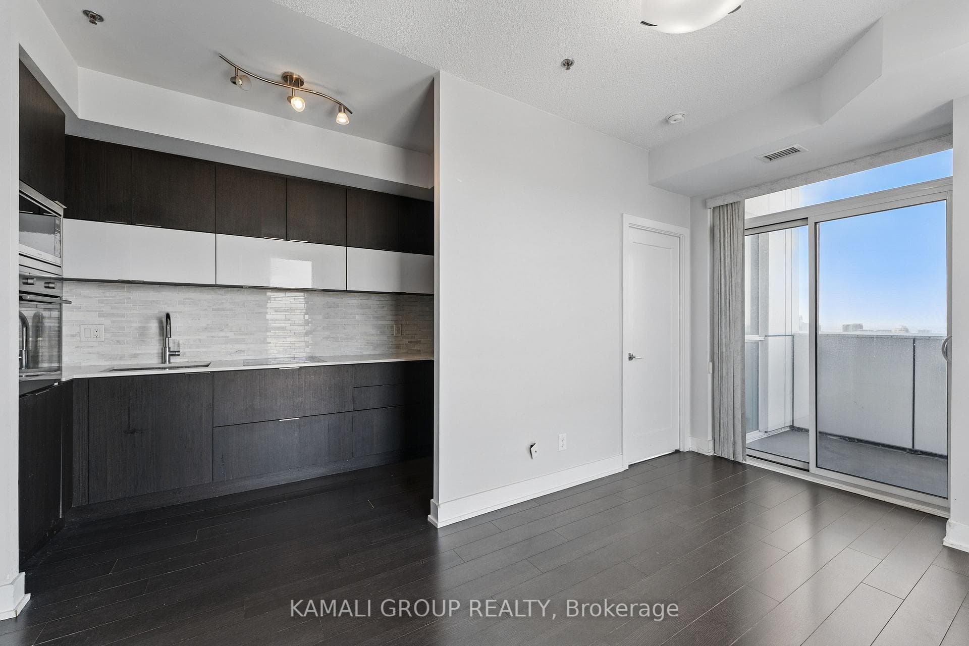 318 Richmond Street Unit 3210 photo 6