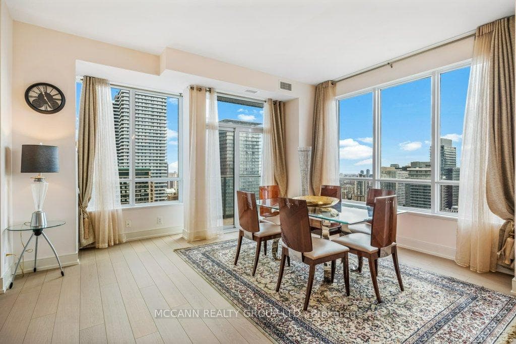 21 Balmuto Street Unit 3302 photo 5