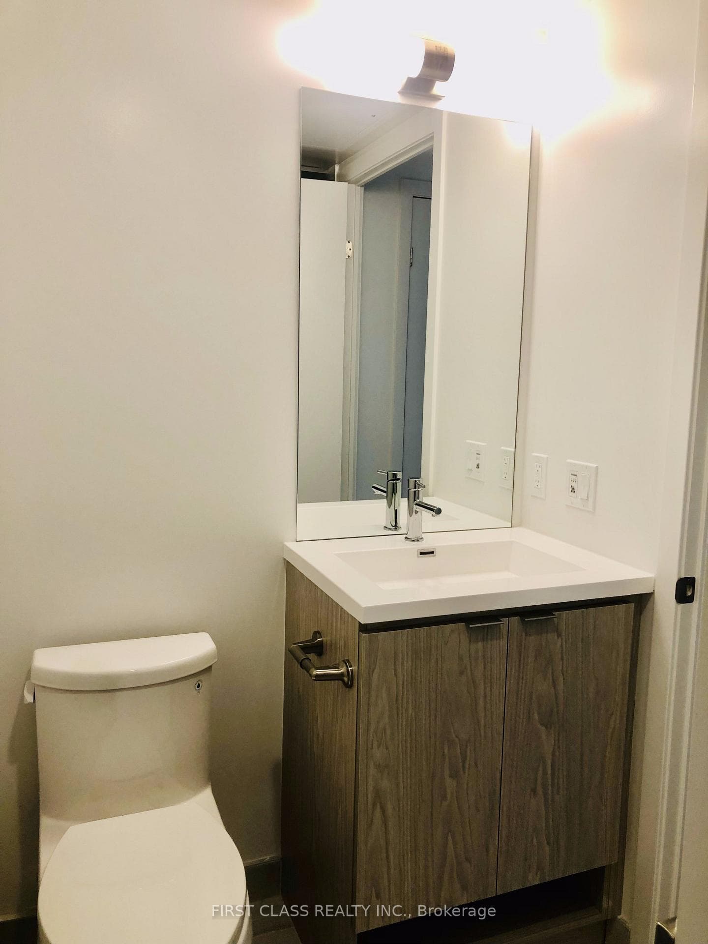 55 cooper Street Unit 2716 photo 10
