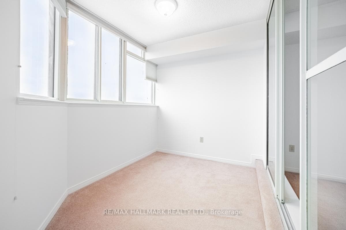 400 Webb Drive Unit 702 photo 16