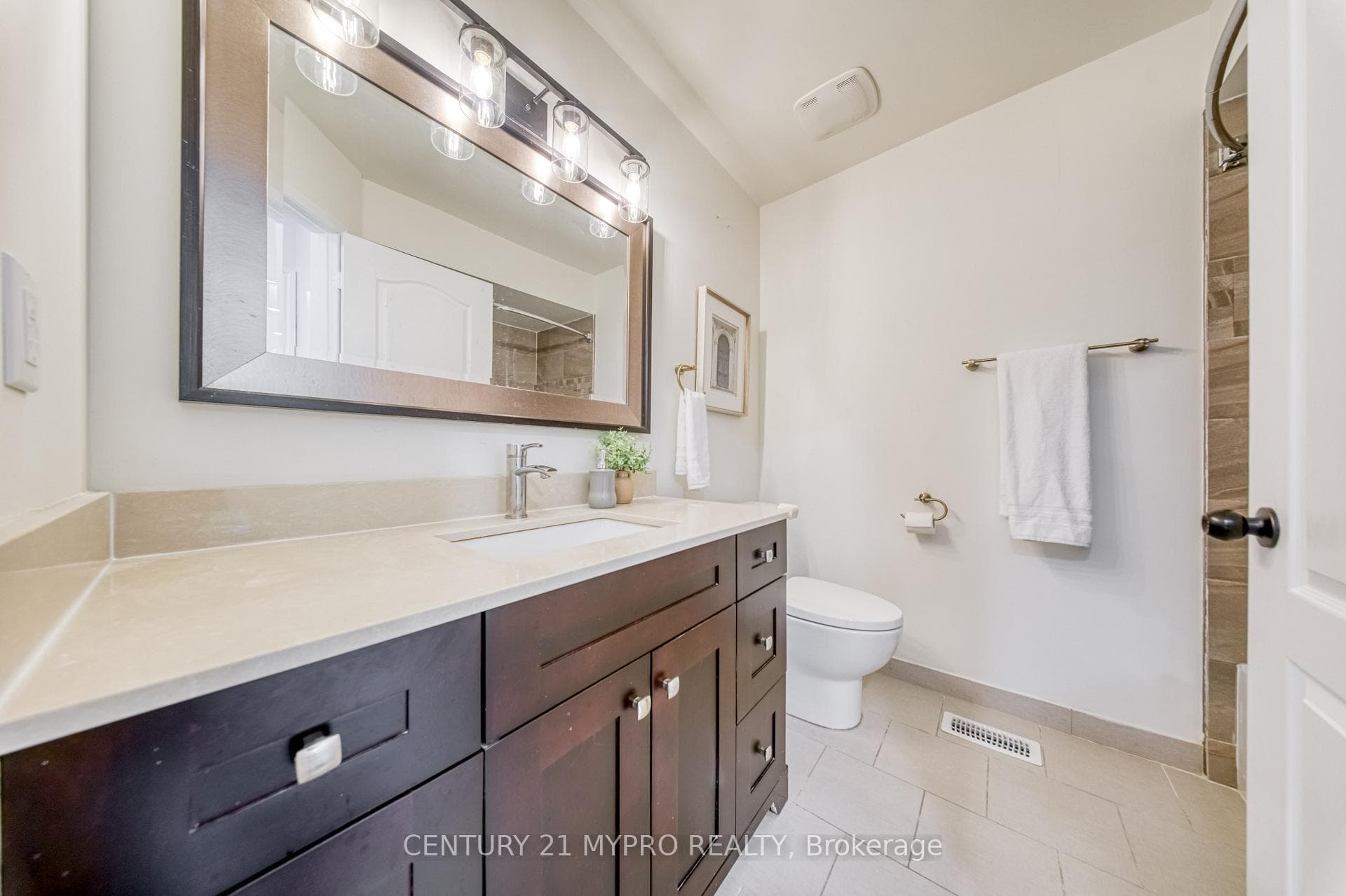 67 Mugford Road photo 32